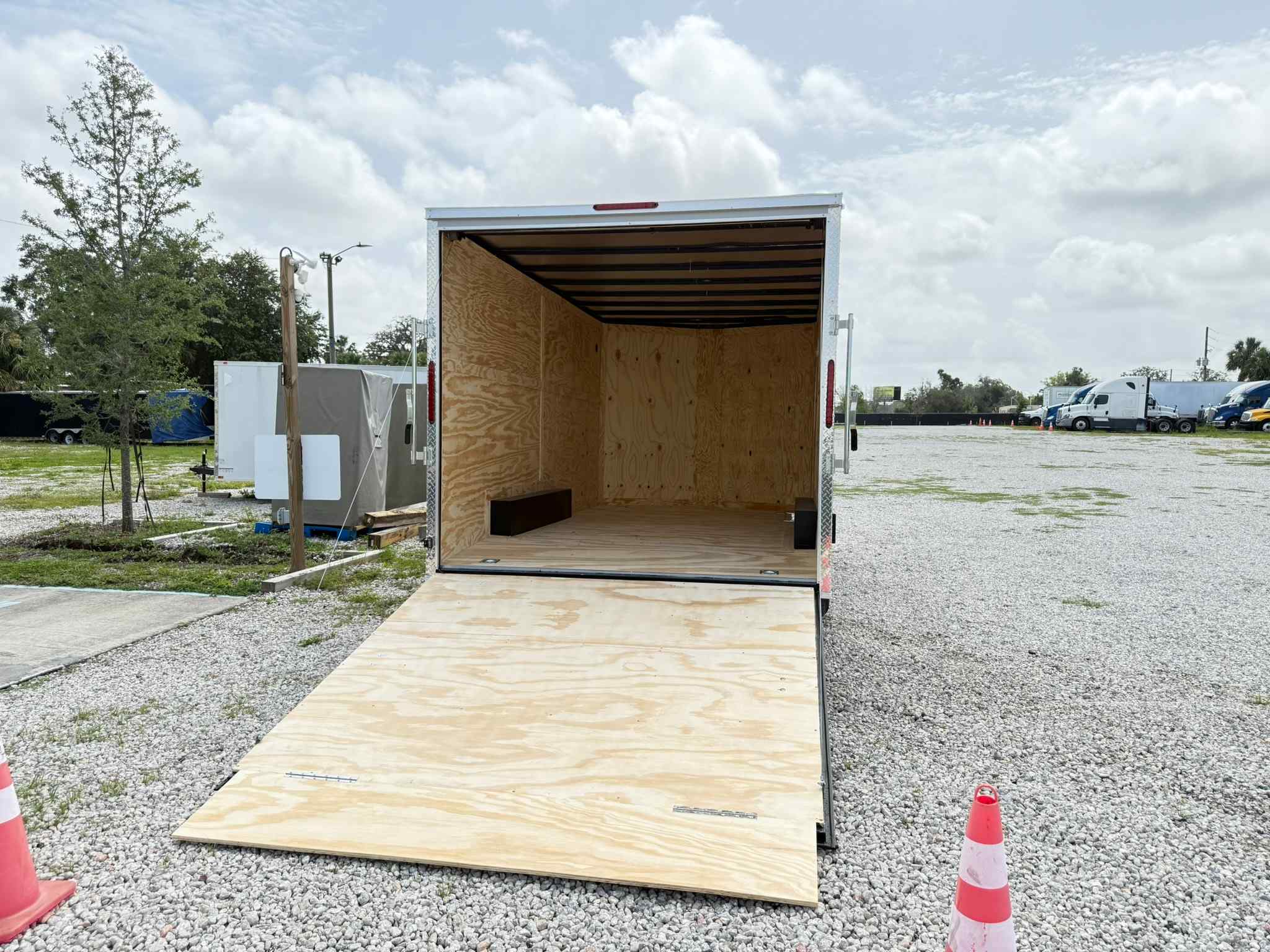 NEW 8.5×16 D & A Trailers Enclosed Trailer