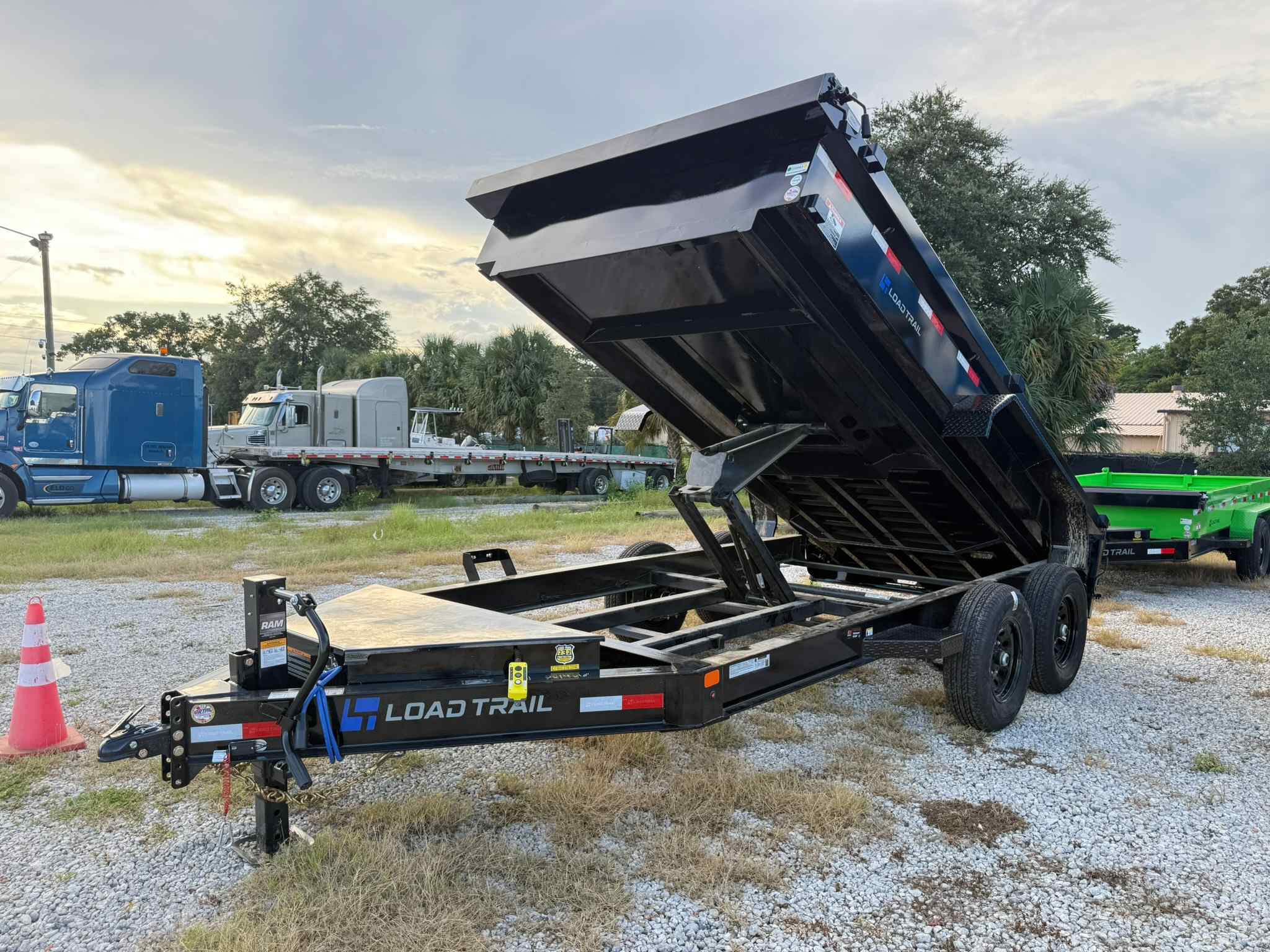 New 7×14 LOAD TRAIL Dump Trailer