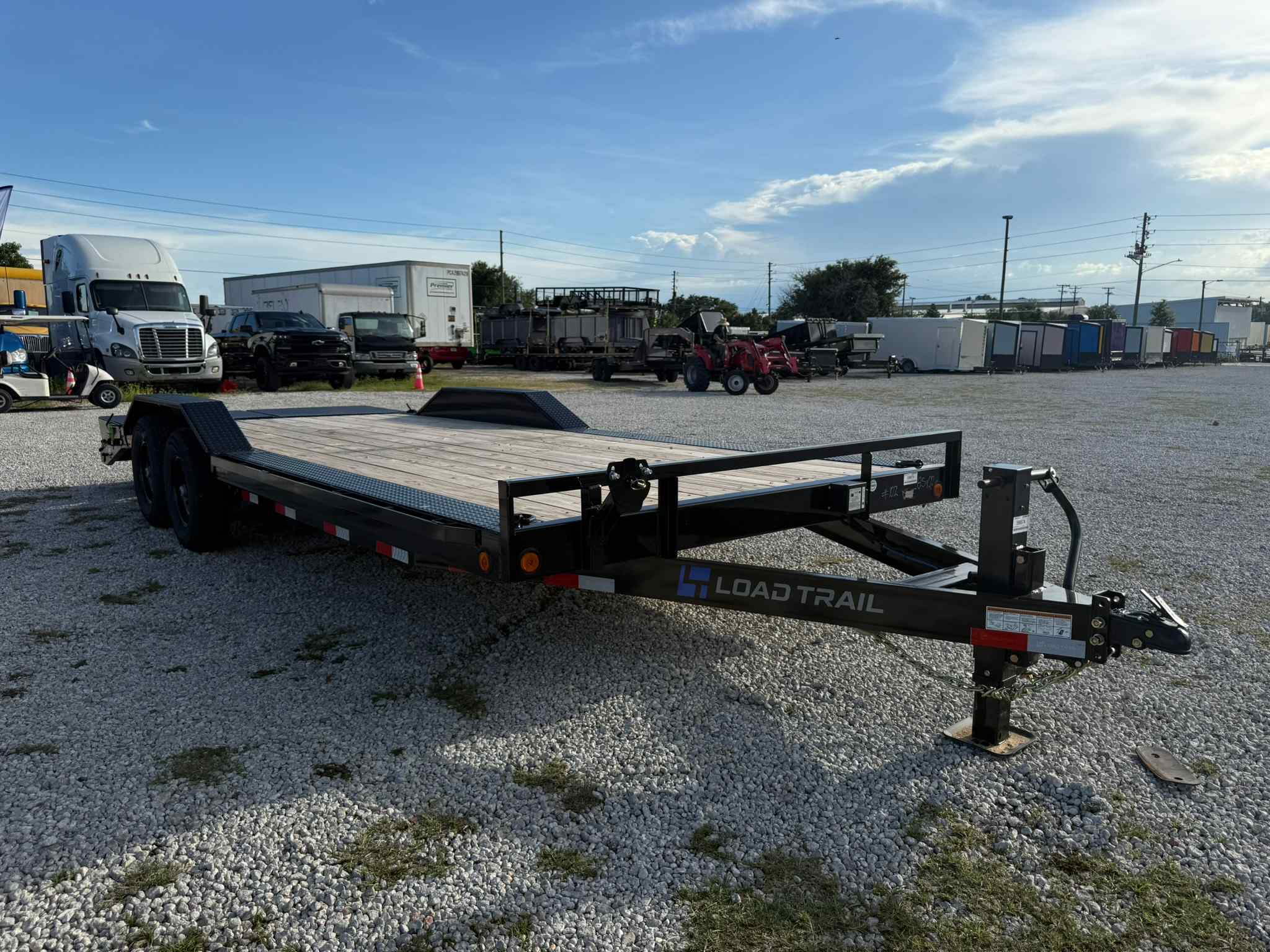 New 8.5×22 LOAD TRAIL Equipment Trailer