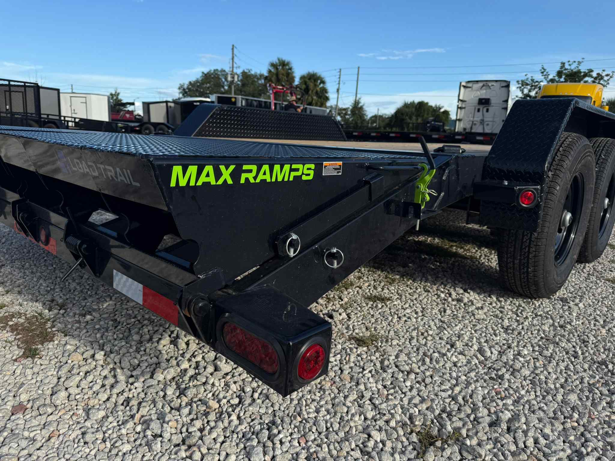 New 7×20 LOAD TRAIL Equipment Trailer
