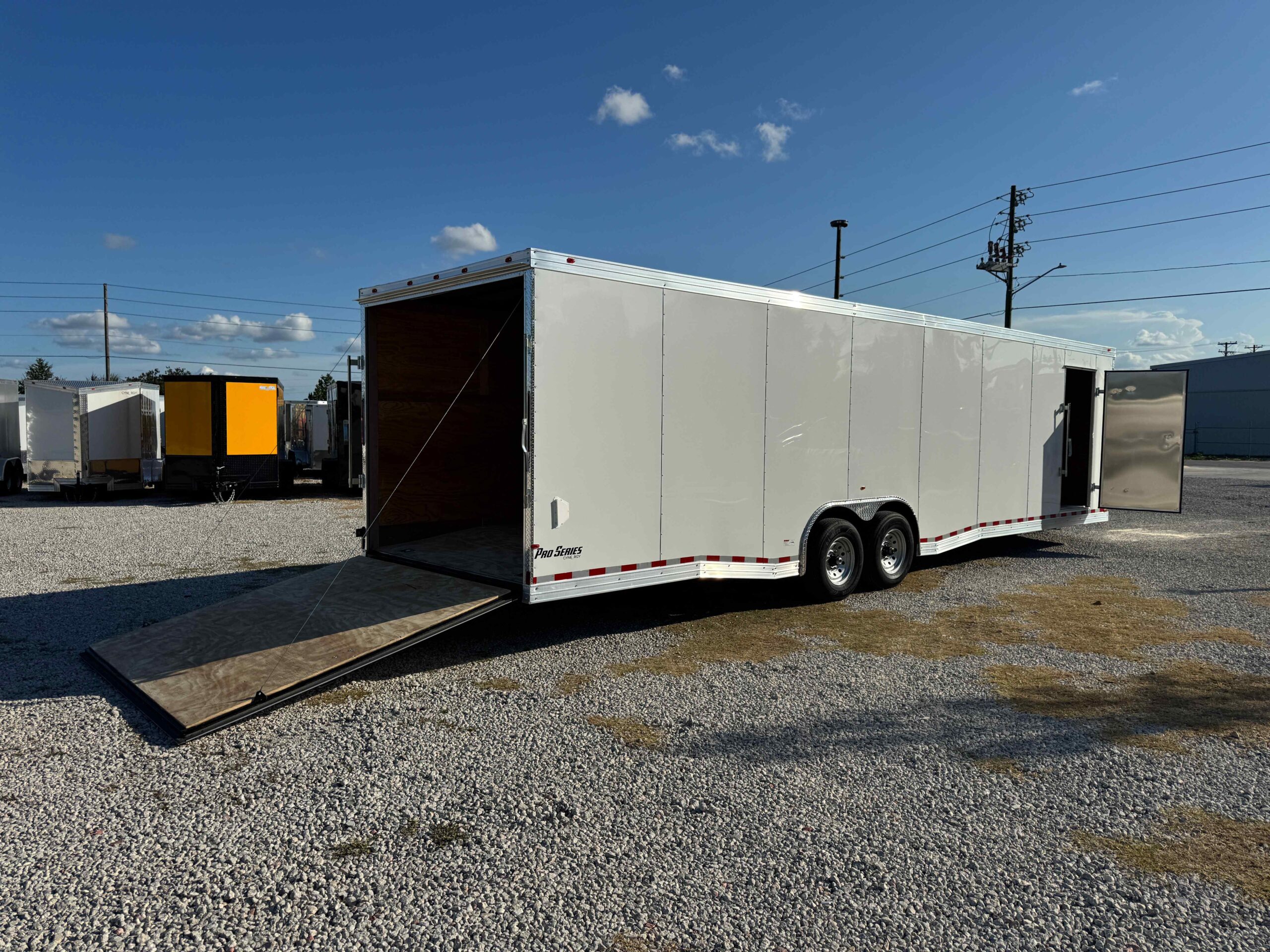 New 8.5×32 CYNERGY CARGO Enclosed Trailer
