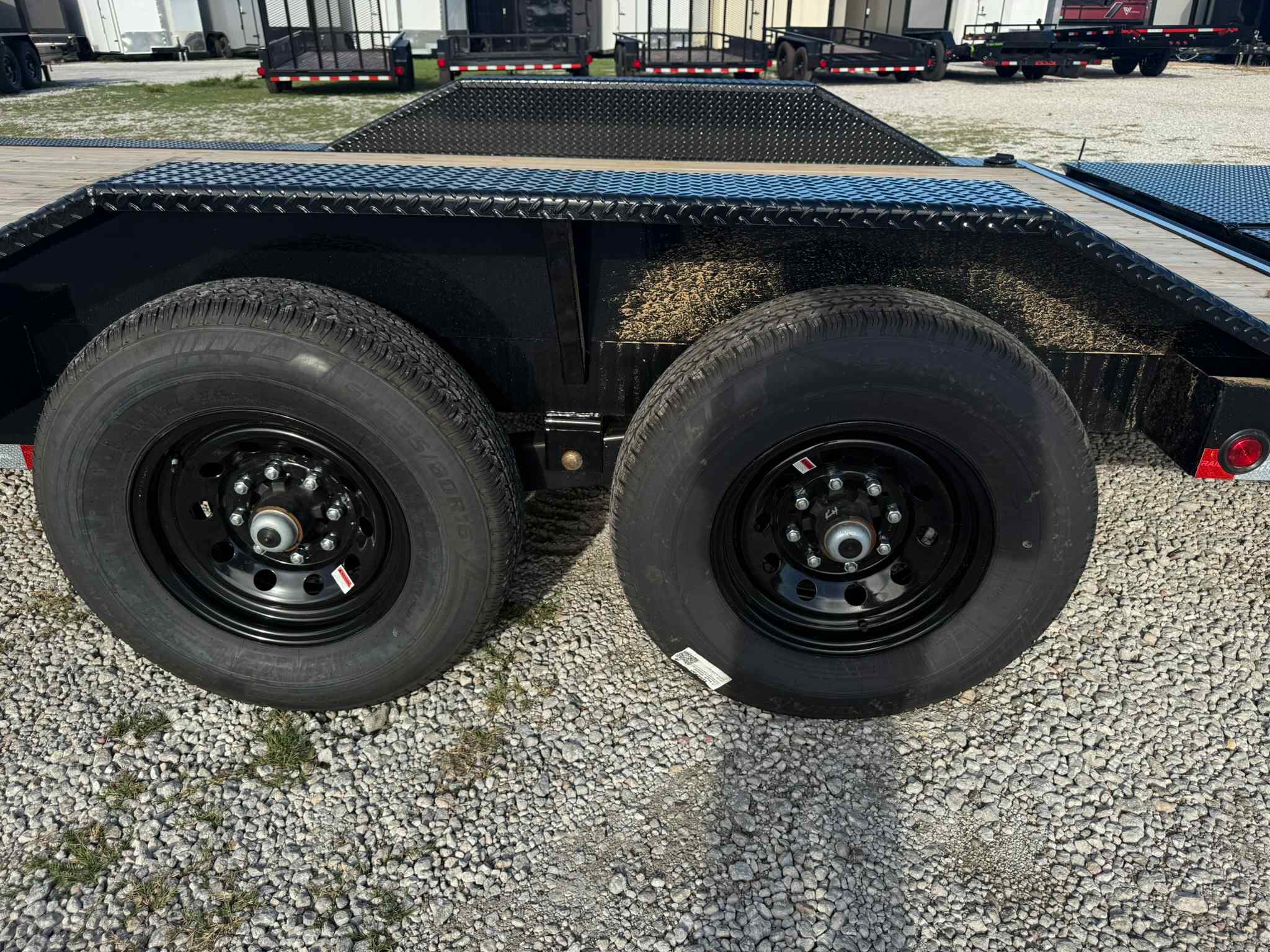 New 8.5×22 LOAD TRAIL Equipment Trailer