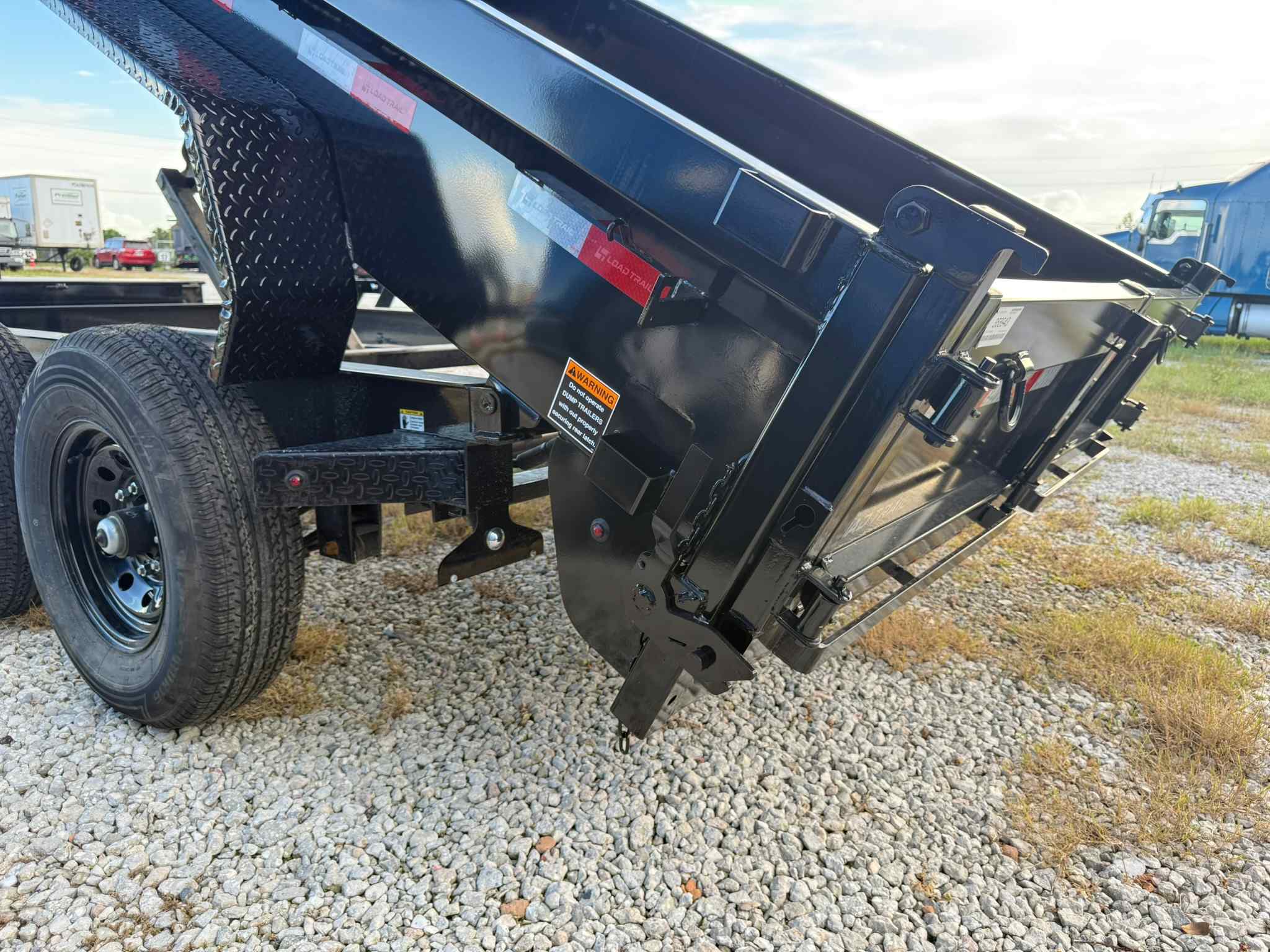 New 7×14 LOAD TRAIL Dump Trailer