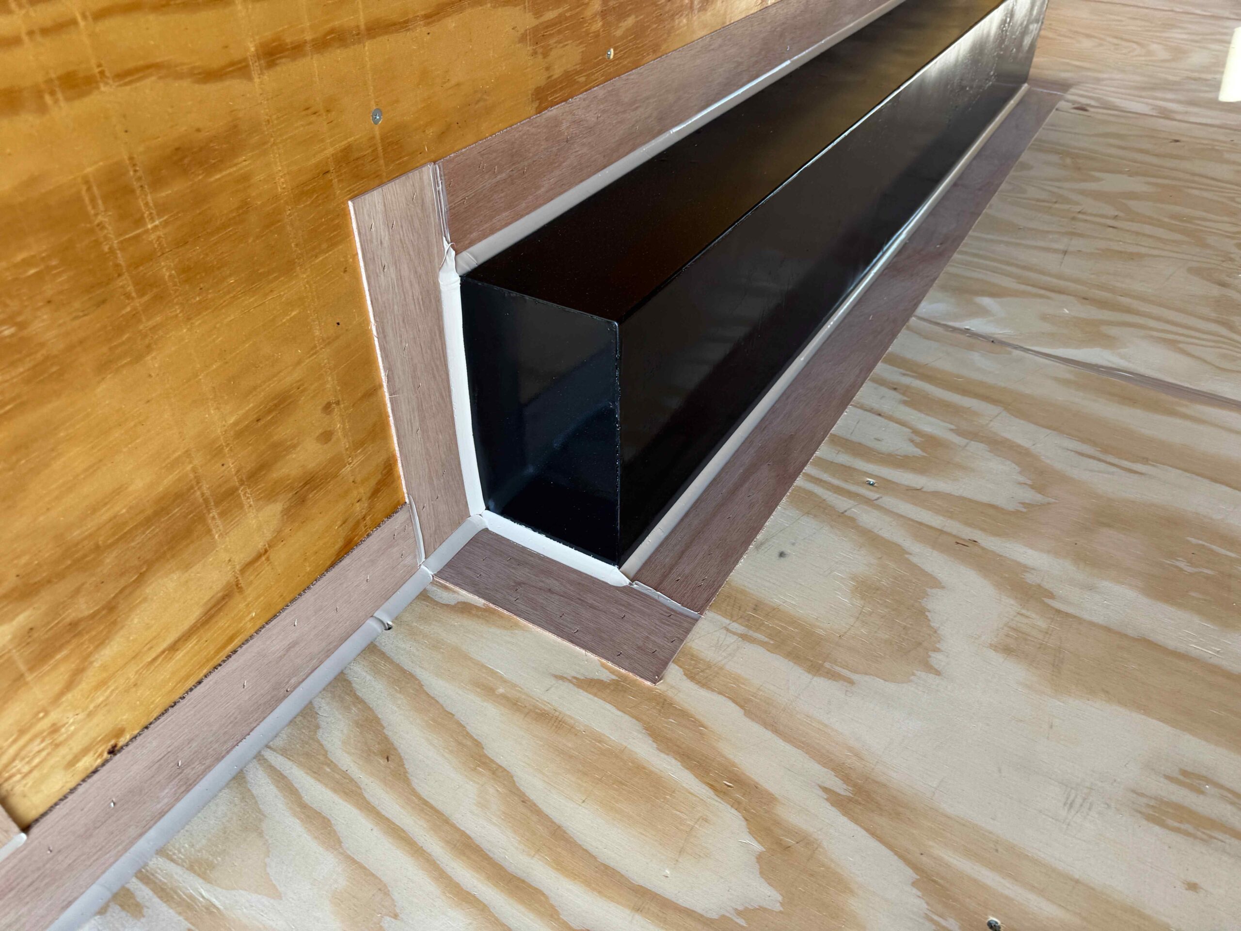 New 8.5×32 CYNERGY CARGO Enclosed Trailer
