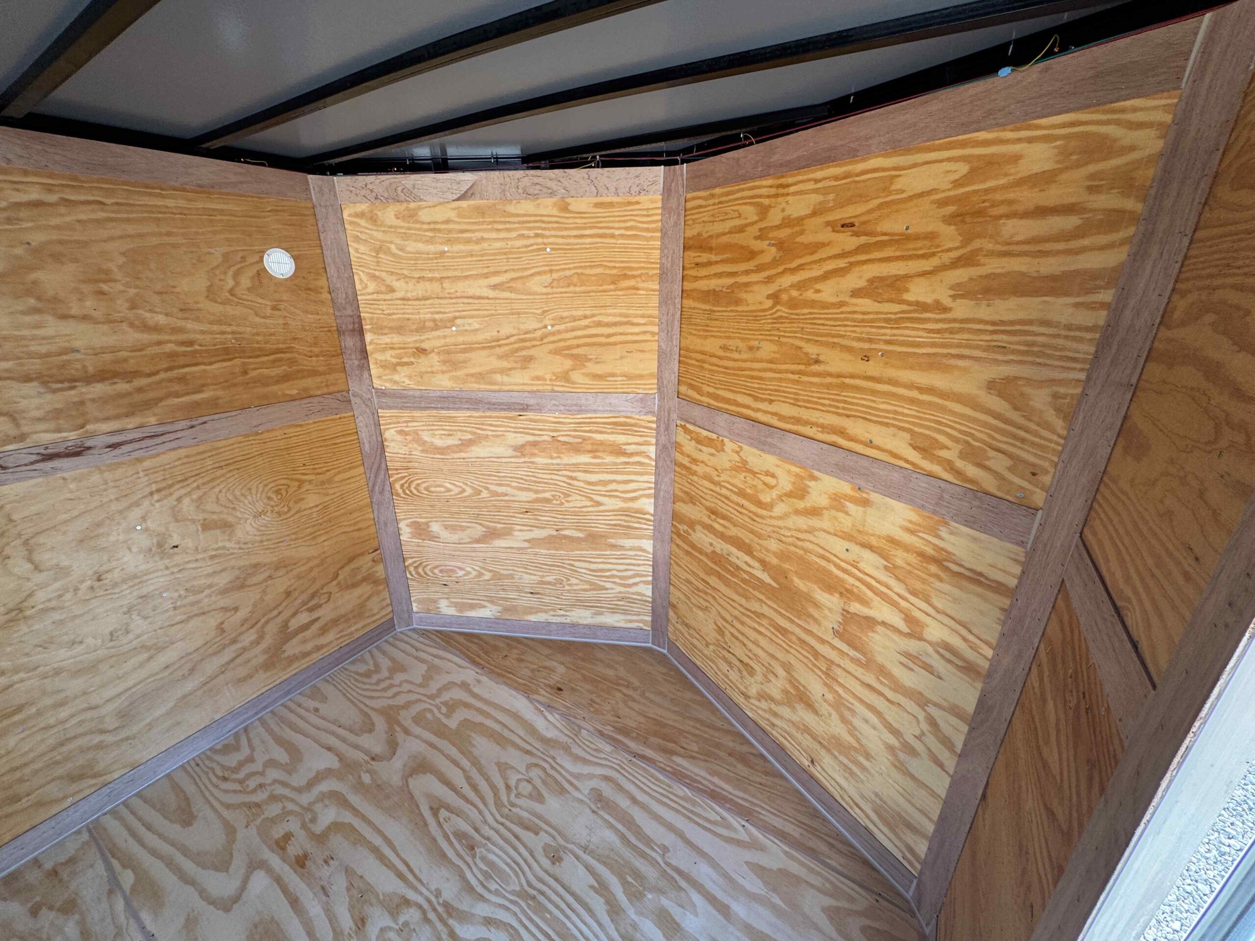 New 8.5×32 CYNERGY CARGO Enclosed Trailer