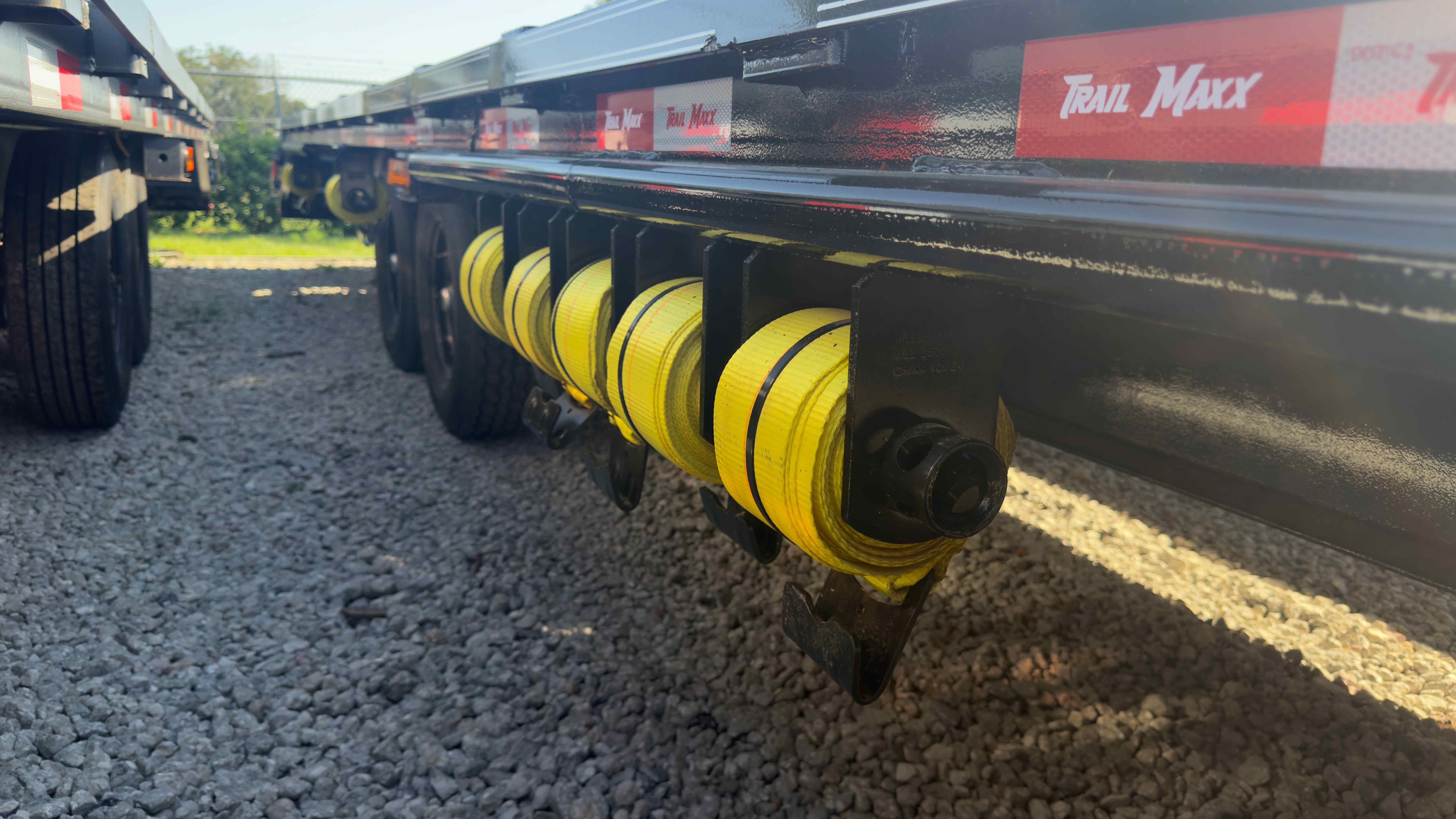 New 8.5×40 TRAILMAXX Flatbed Trailer