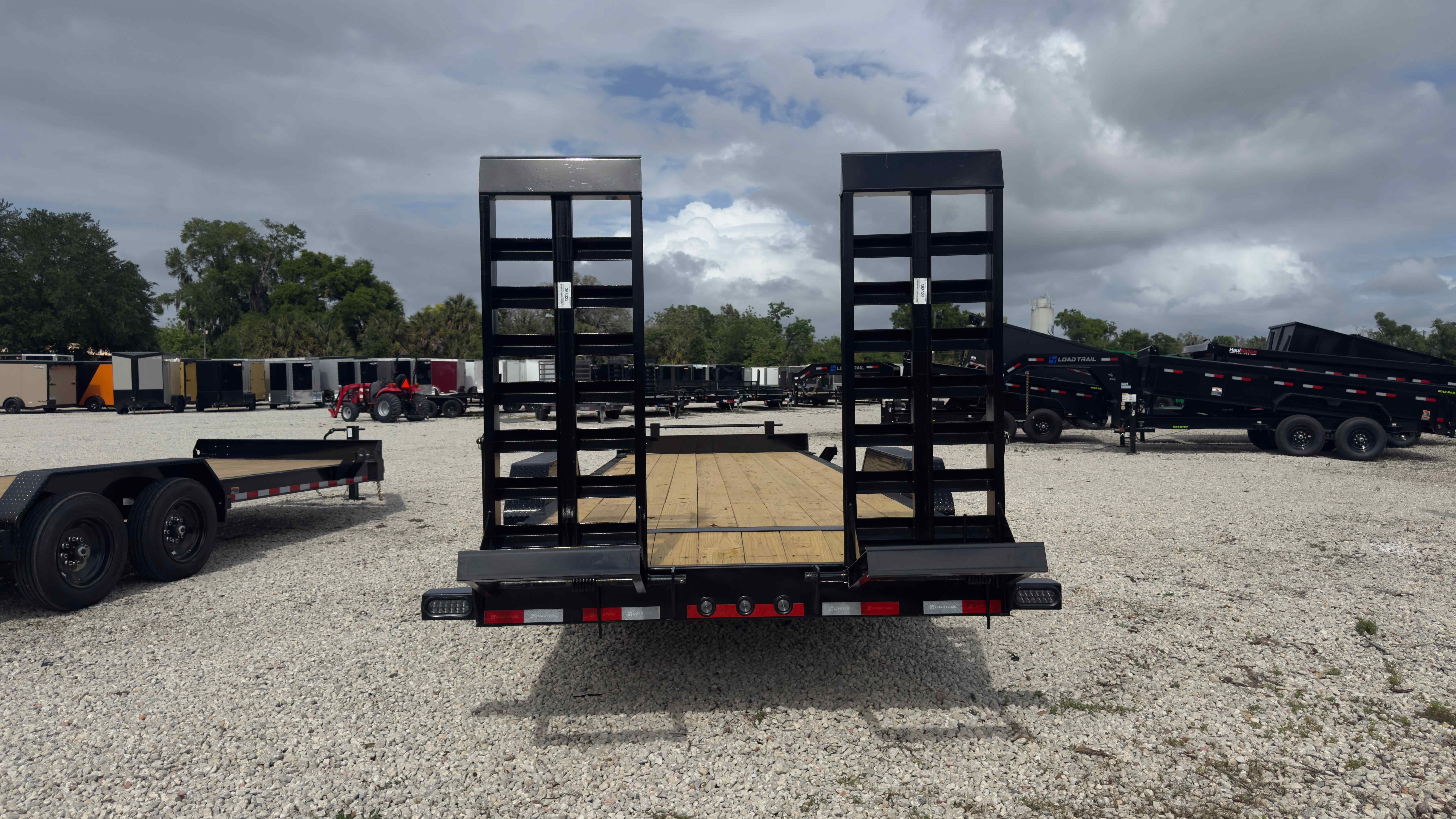 New 7×24 LOAD TRAIL Equipment Trailer