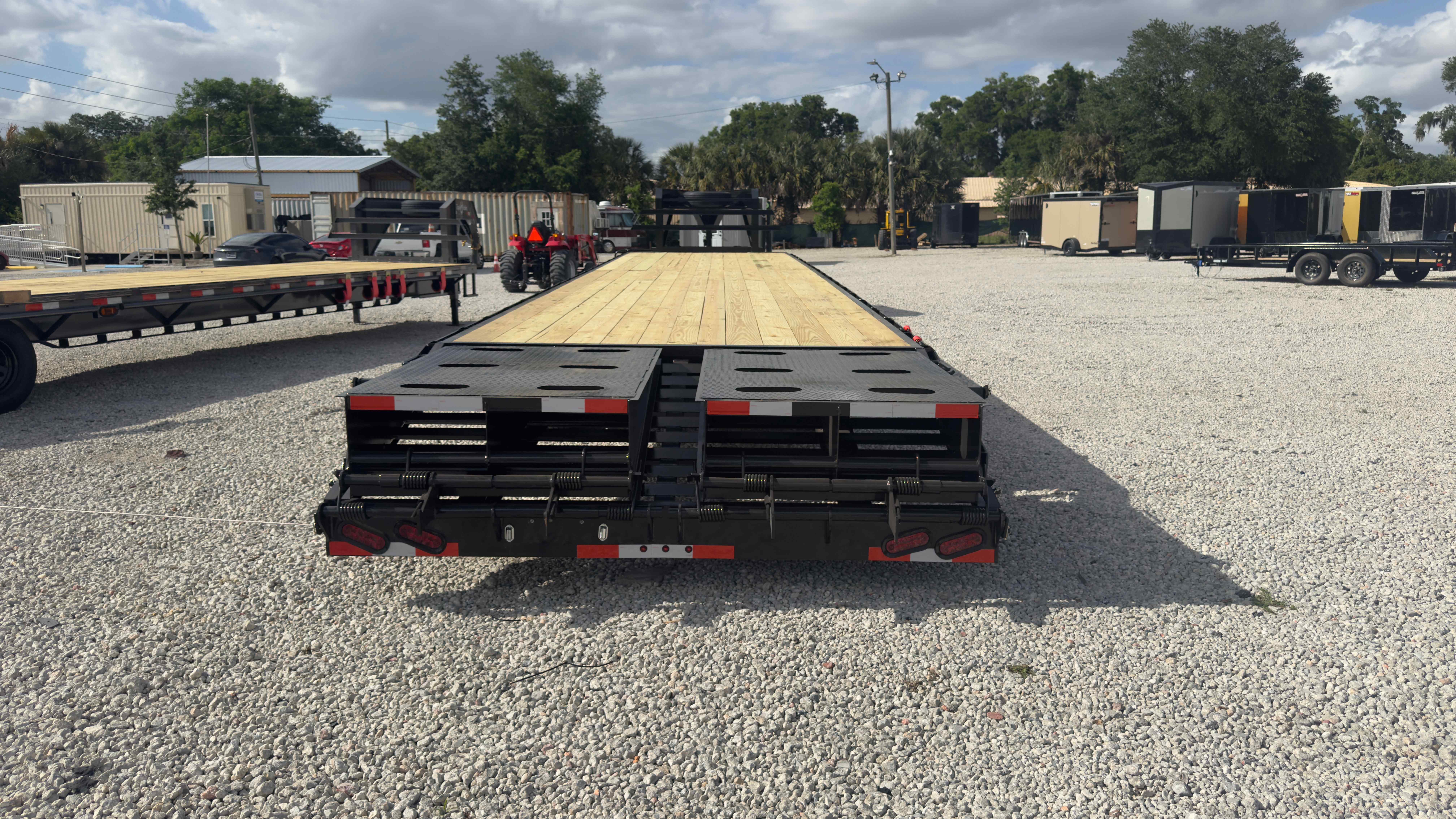 New 8.5×40 Triple R Trailers Flatbed Trailer