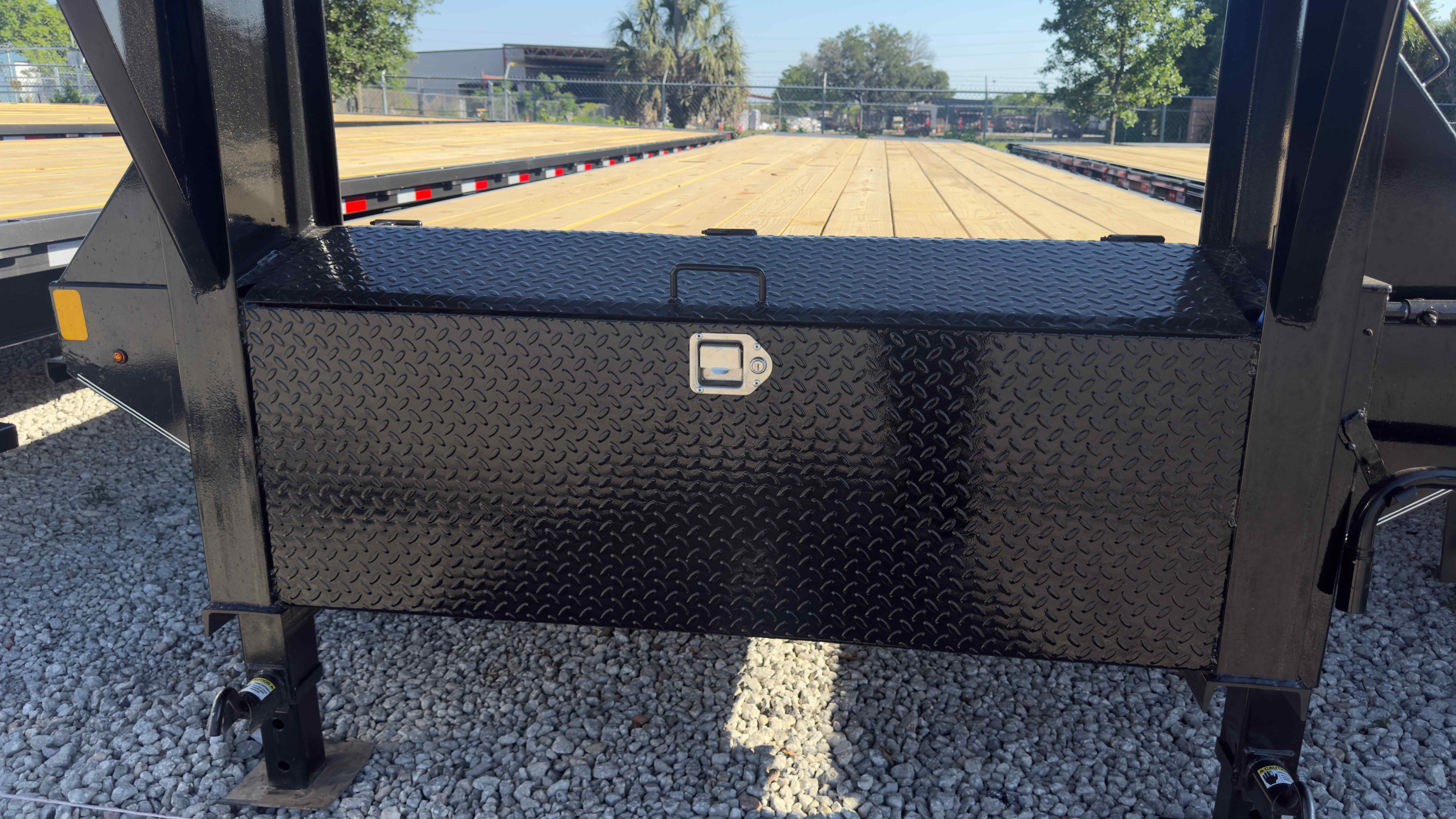 New 8.5×40 TRAILMAXX Flatbed Trailer