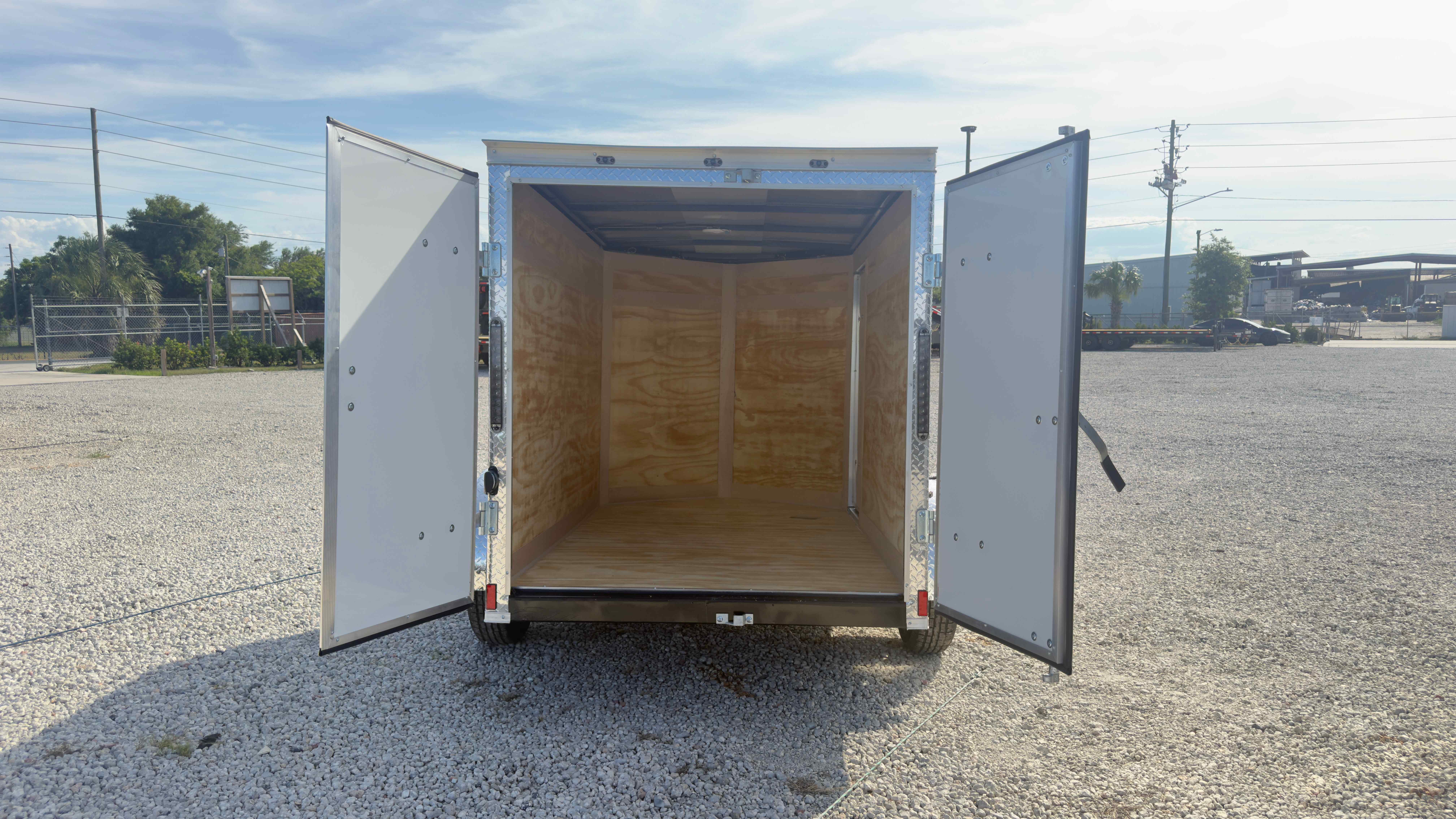 New 5×8 CYNERGY CARGO Enclosed Trailer
