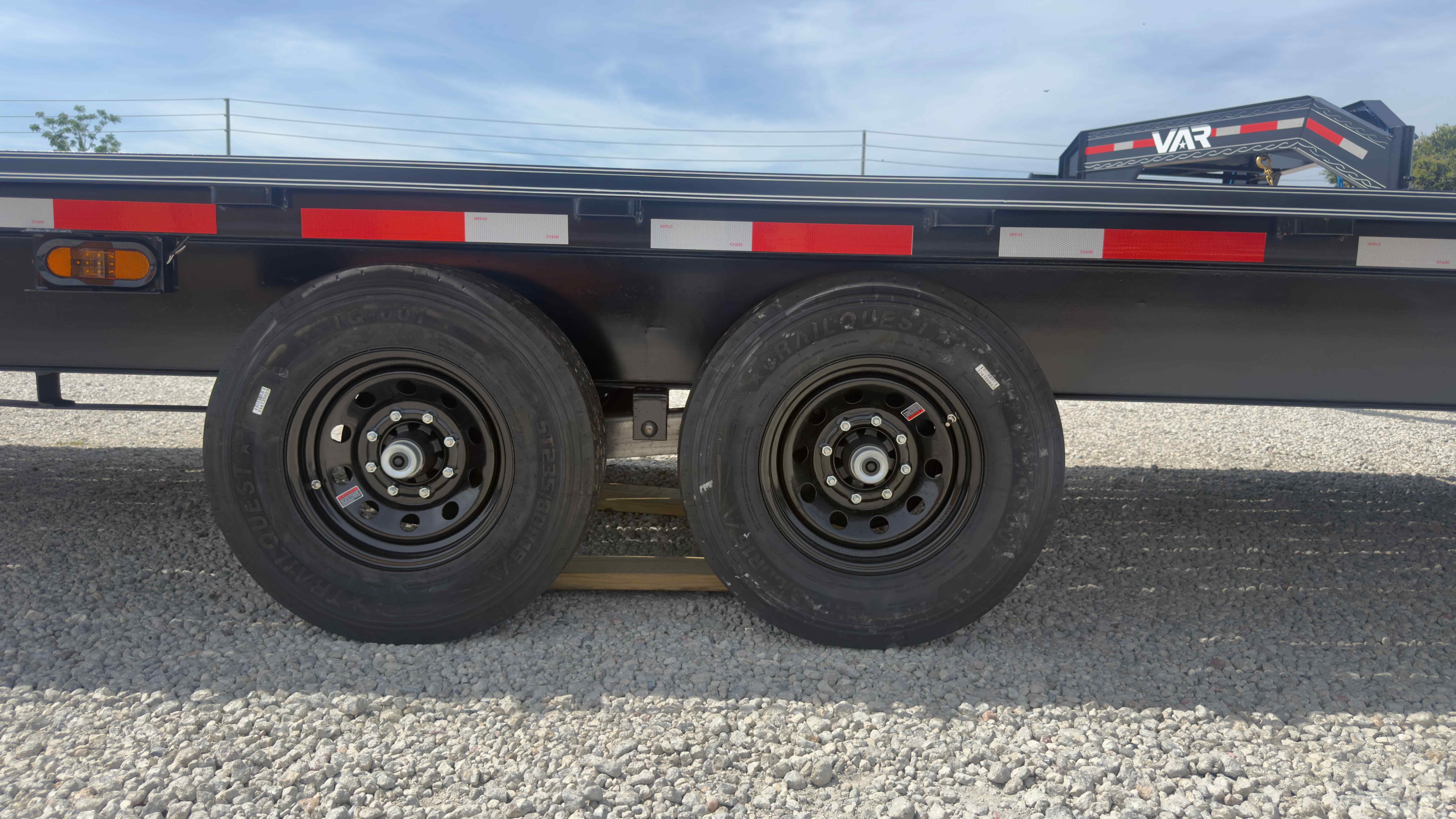 New 8.5×40 VAR TRAILERS LLC Flatbed Trailer