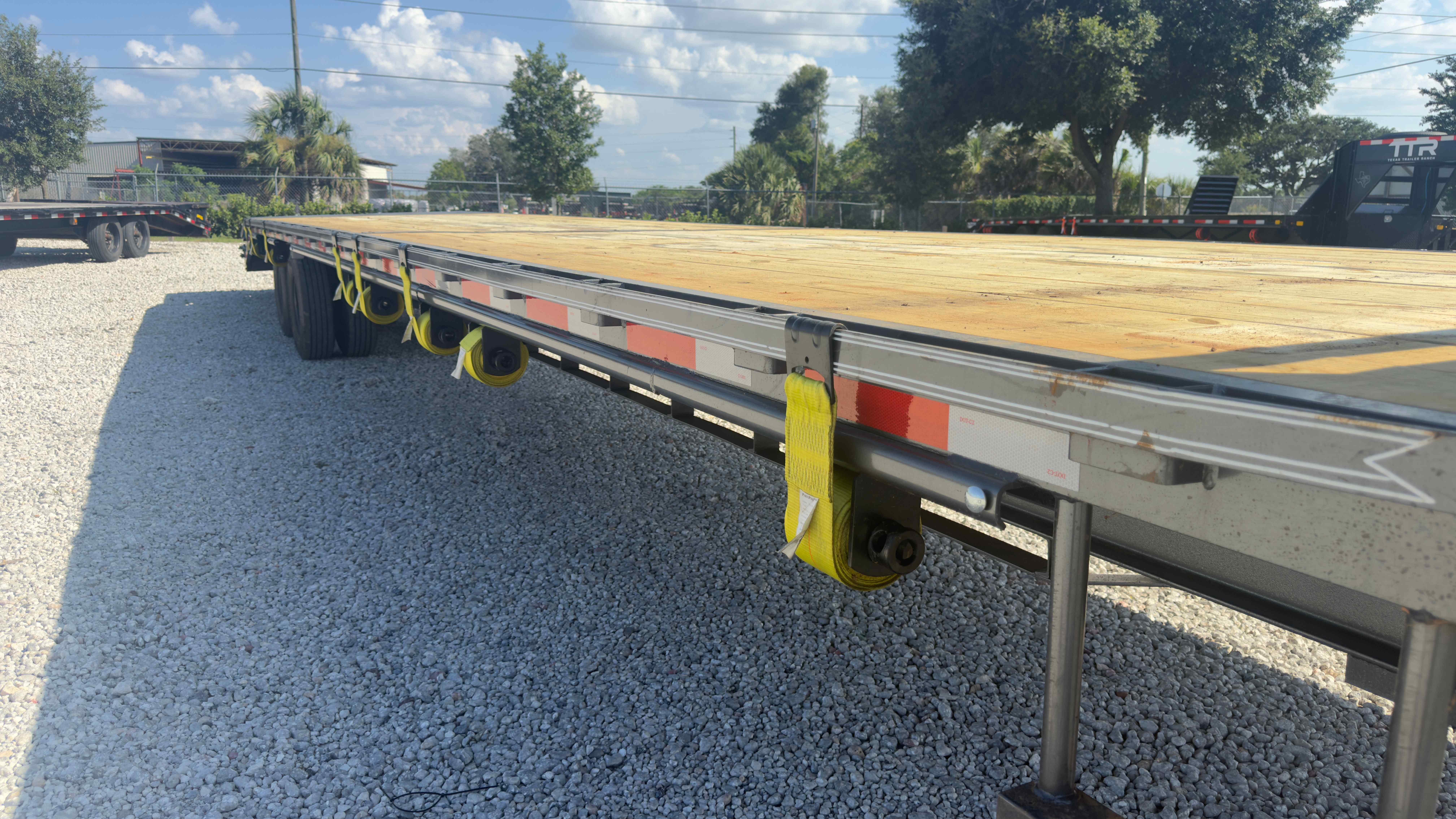 New 8.5×40 VAR TRAILERS LLC Flatbed Trailer