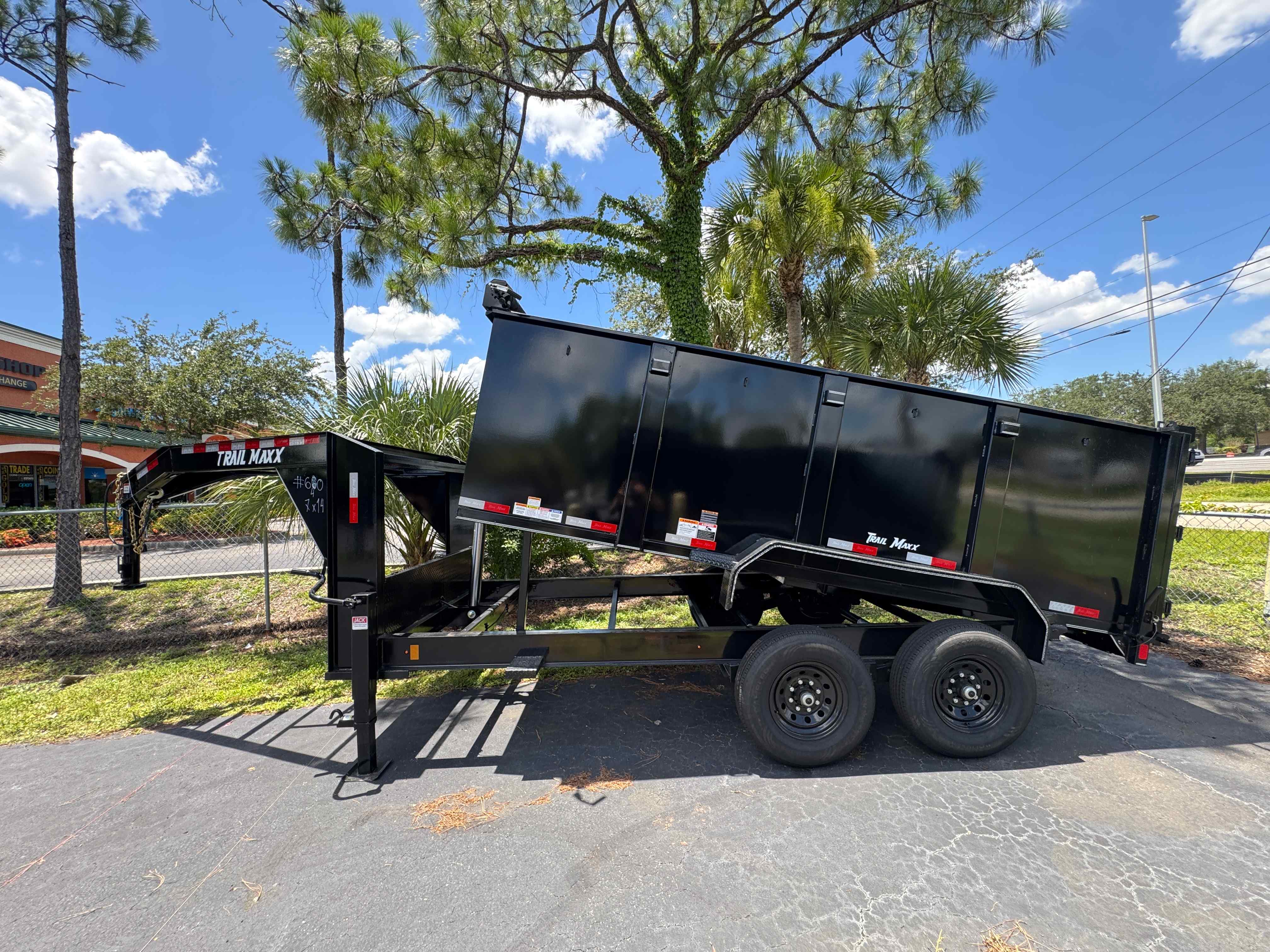 New 7×14 TRAILMAXX Dump Trailer