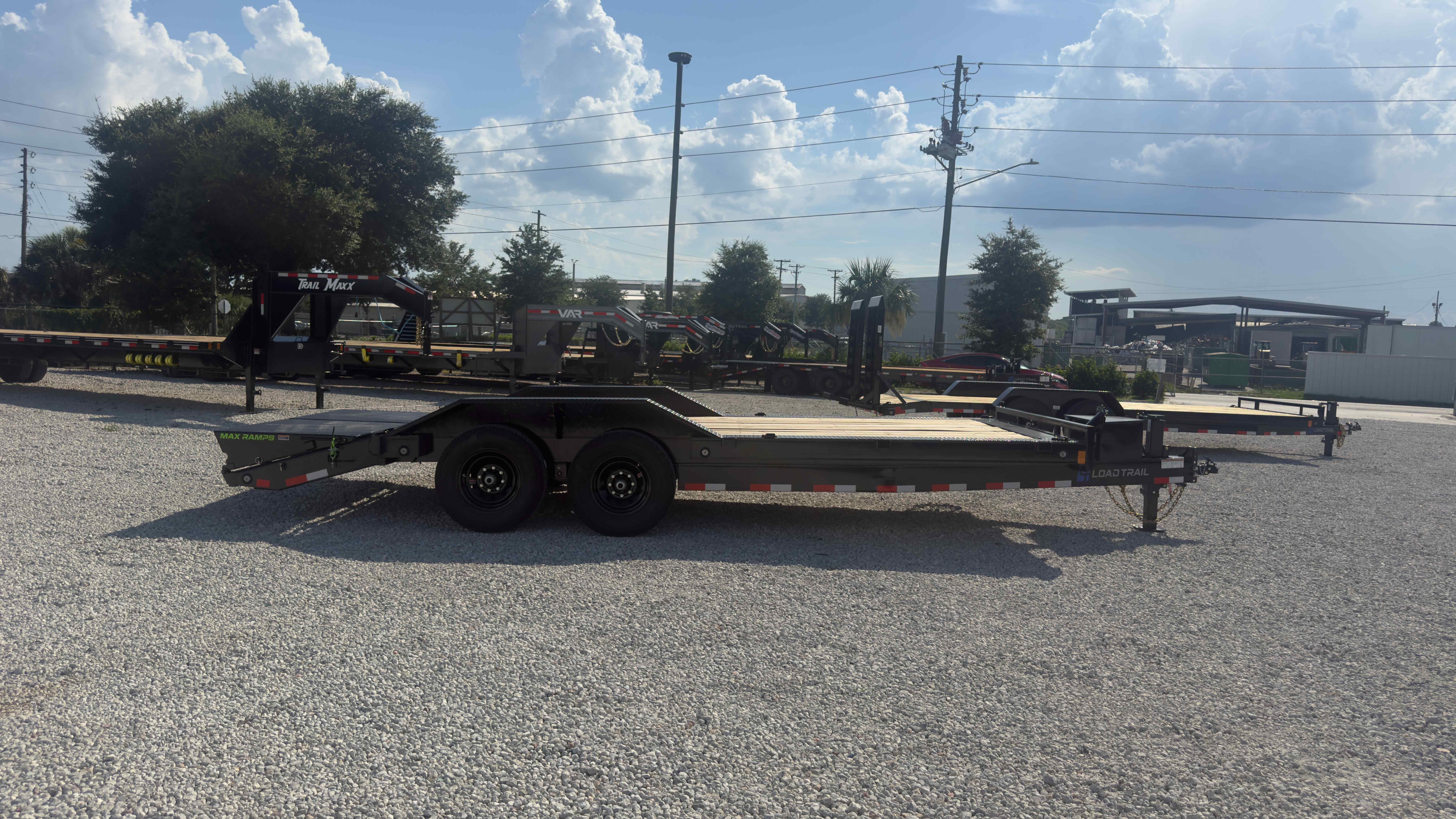 New 7×20 LOAD TRAIL Equipment Trailer