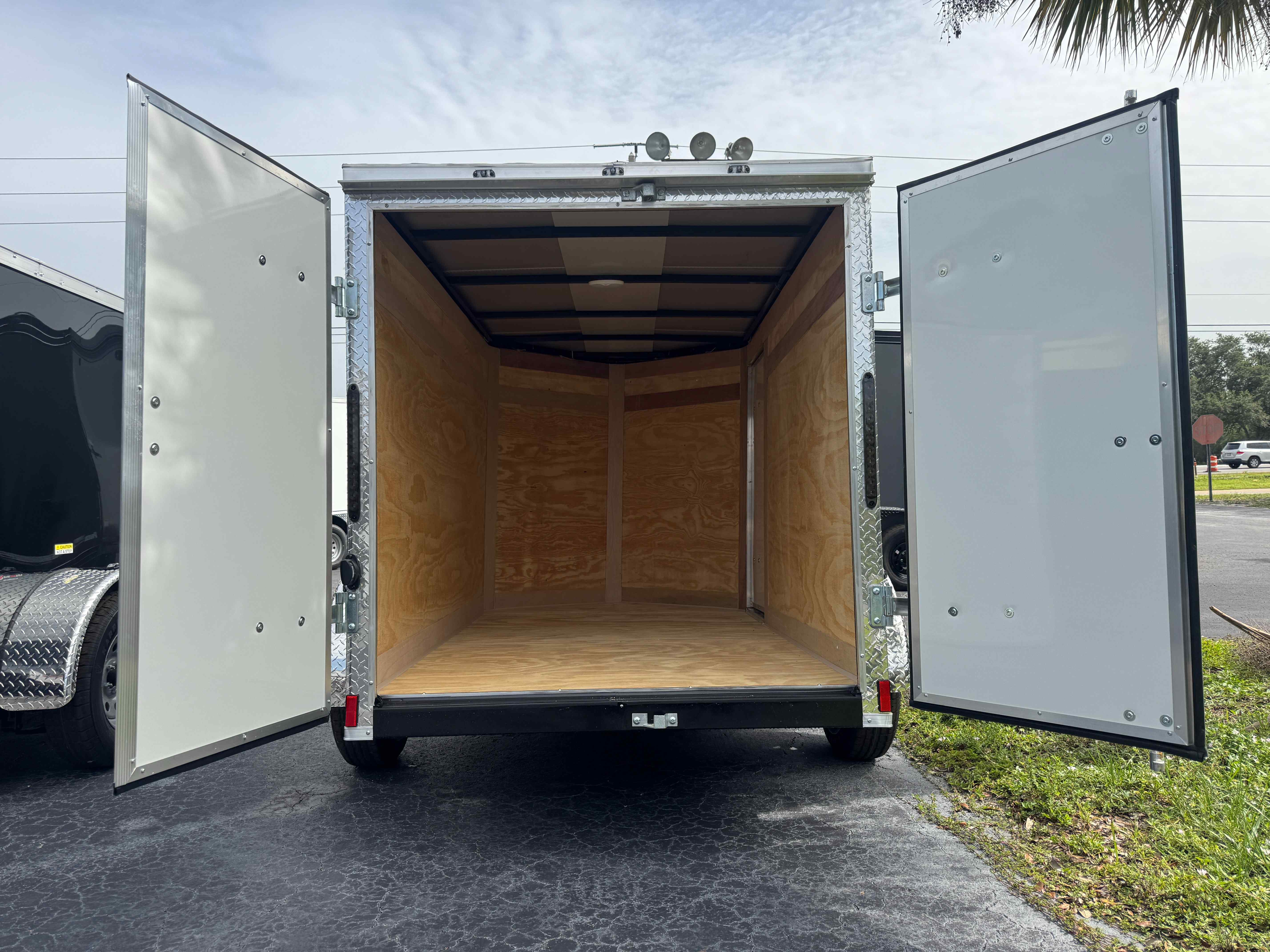 New 5×8 CYNERGY CARGO Enclosed Trailer