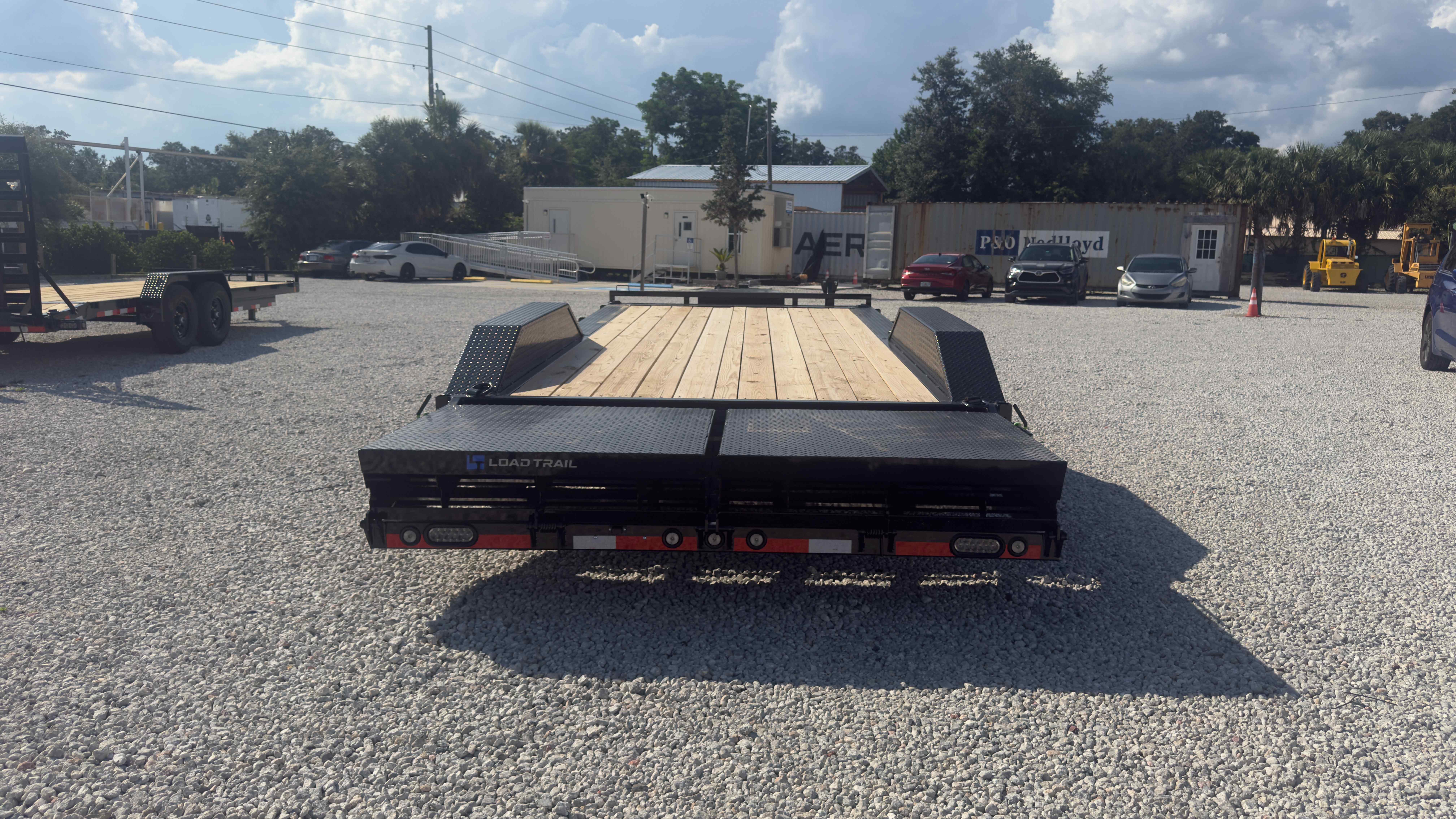 New 7×20 LOAD TRAIL Equipment Trailer