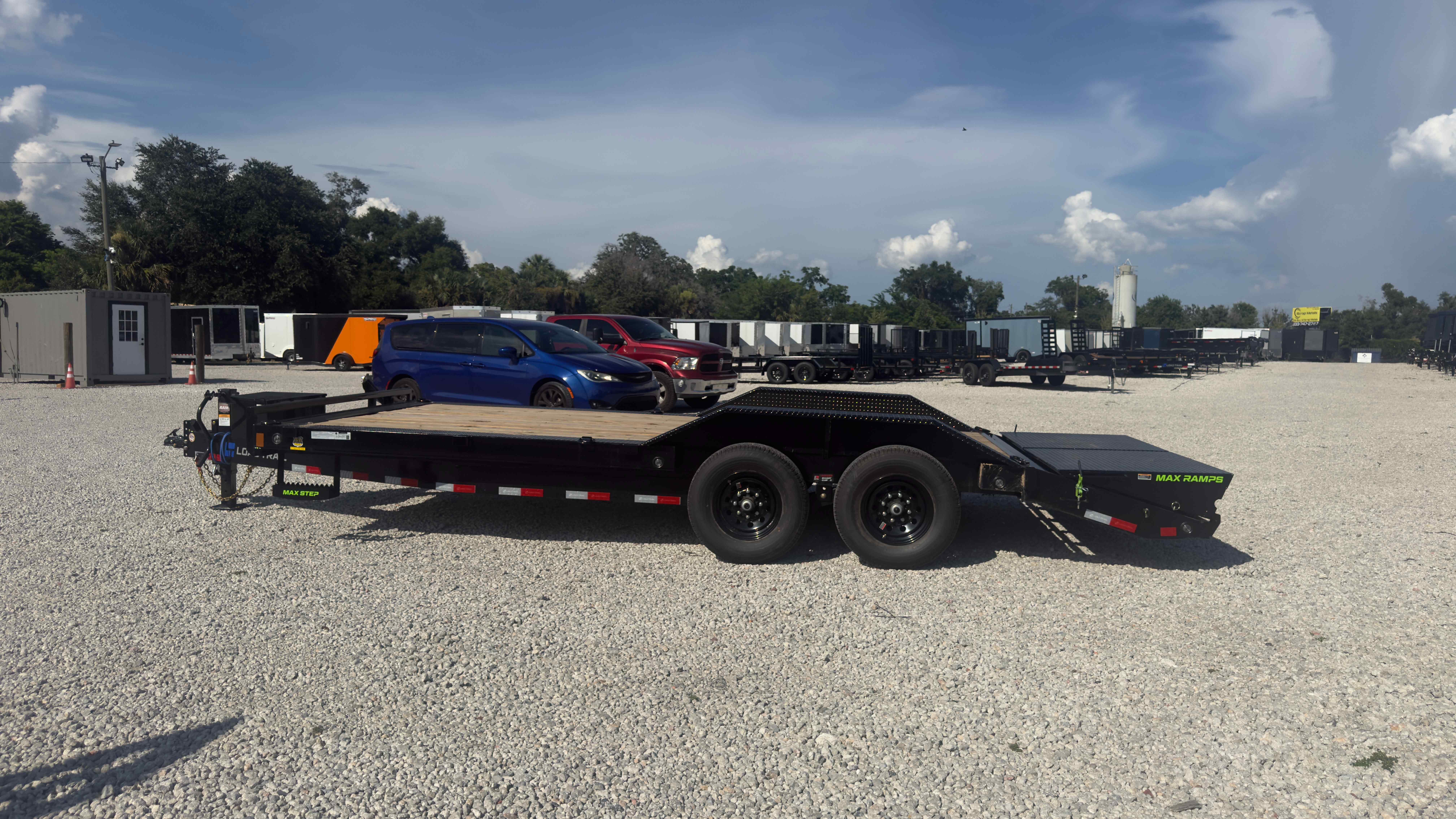 New 7×20 LOAD TRAIL Equipment Trailer