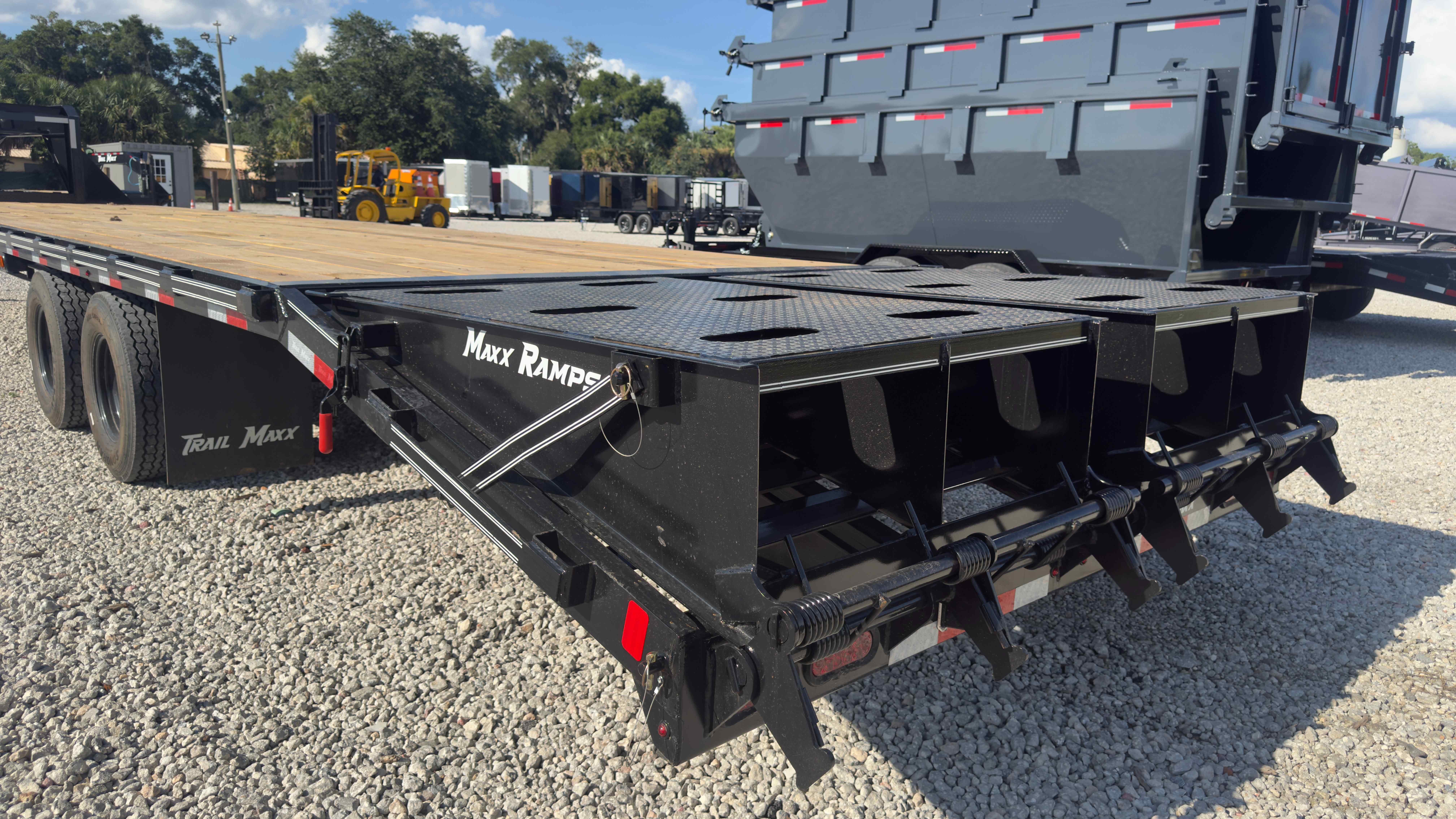 New 8.5×40 TrailMaxx Flatbed Trailer