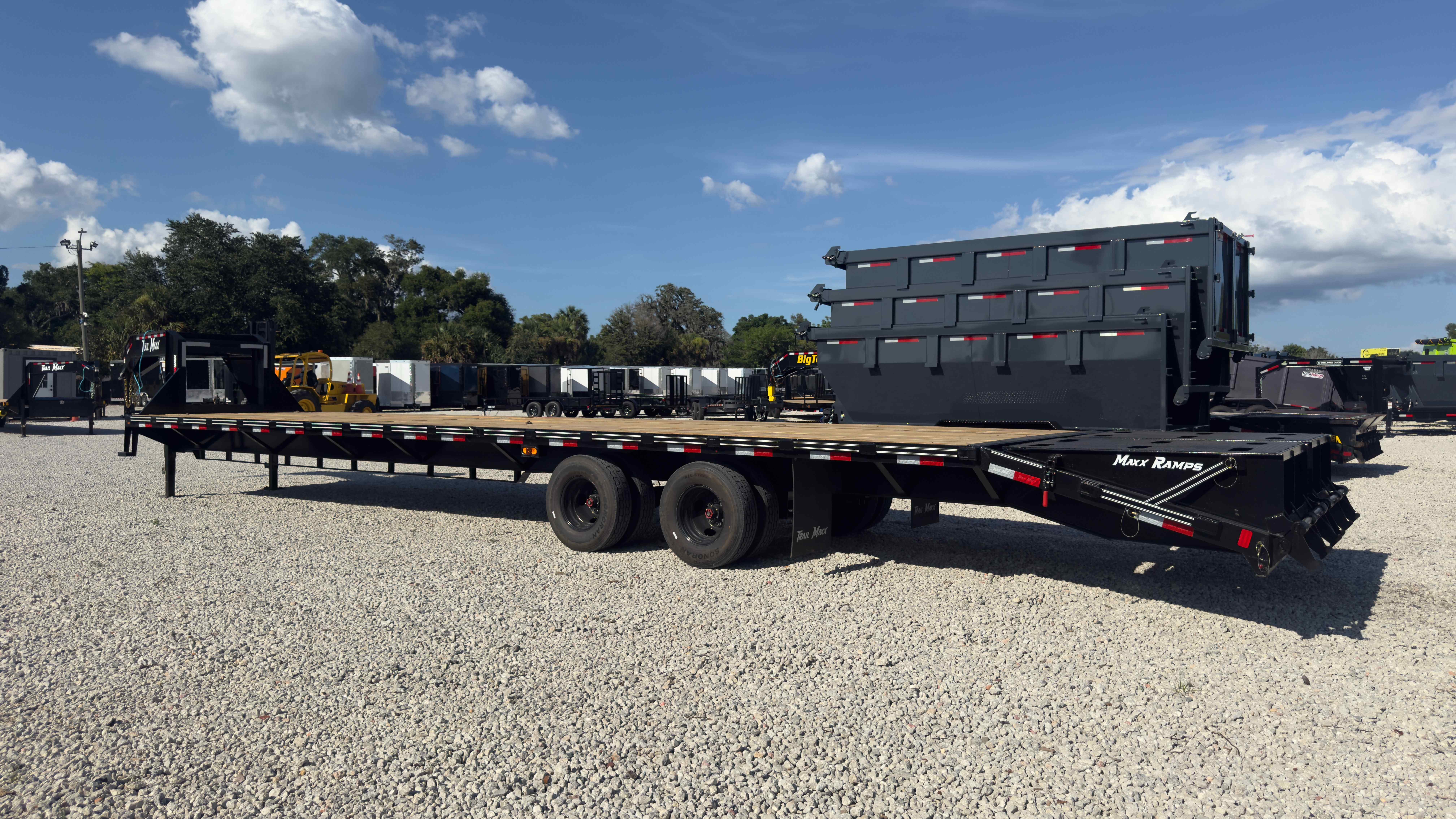 New 8.5×40 TrailMaxx Flatbed Trailer