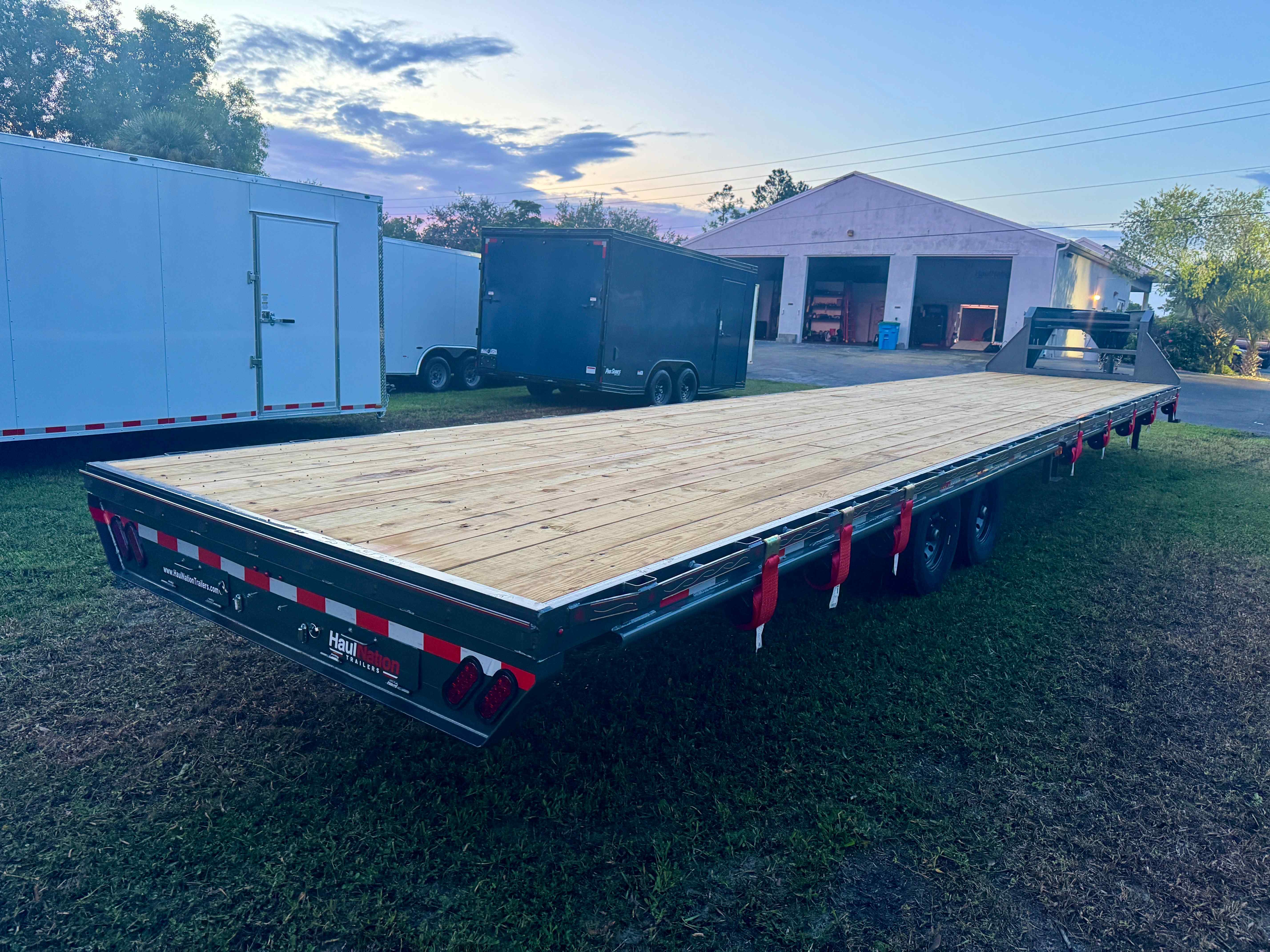 New 8.5×40 TRIPLE R Flatbed Trailer