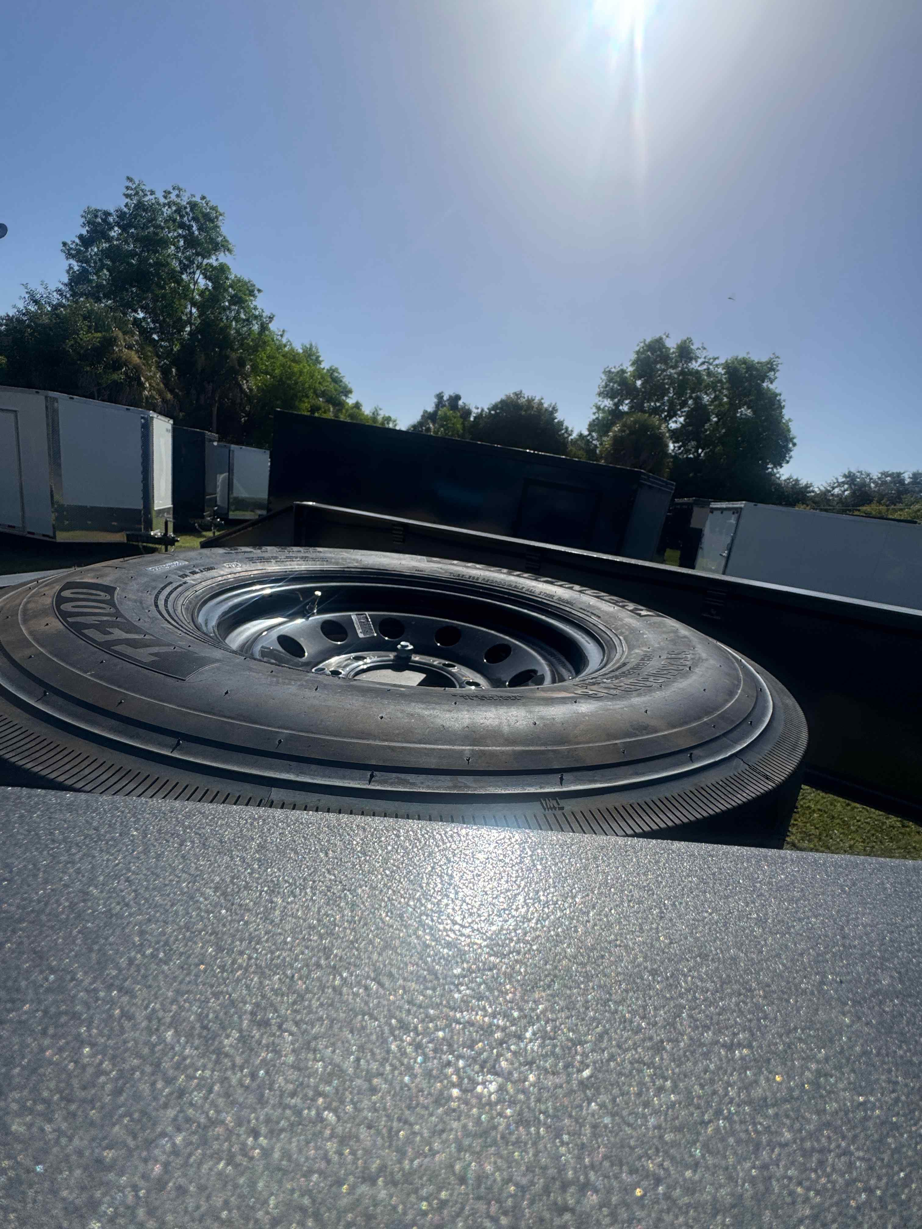 New 8.5×40 TRIPLE R Flatbed Trailer