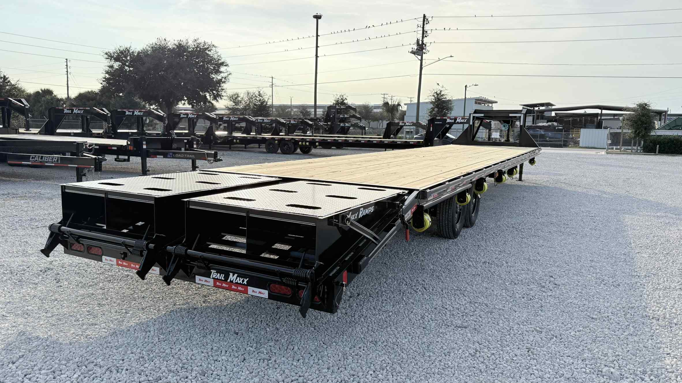 New 8.5×40 TrailMaxx Flatbed Trailer