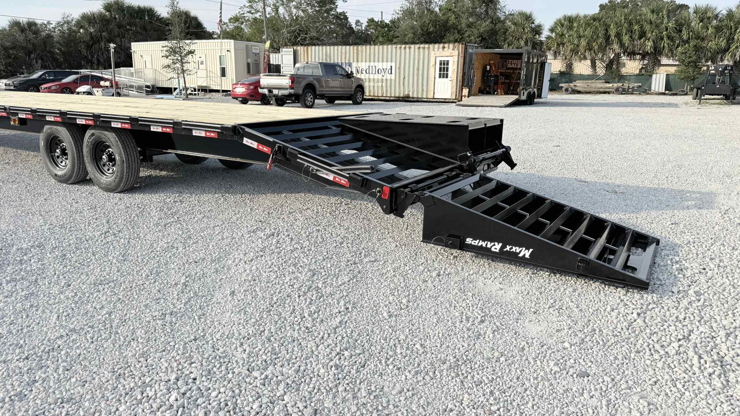 New 8.5×40 TrailMaxx Flatbed Trailer