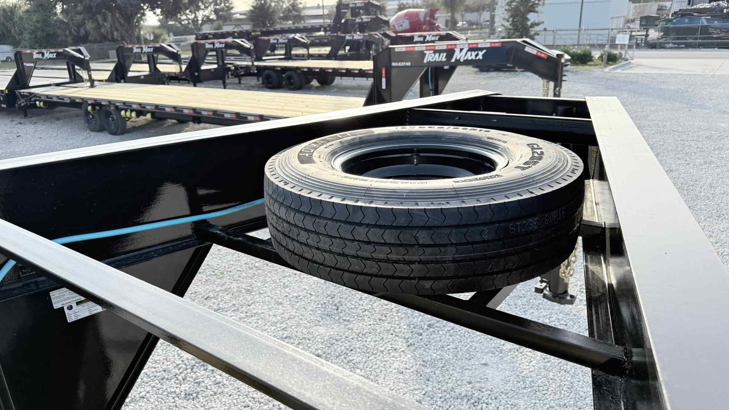 New 8.5×40 TrailMaxx Flatbed Trailer