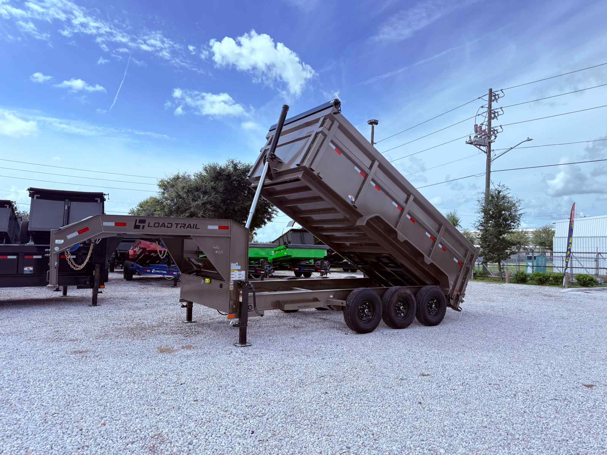 New 7×16 LOAD TRAIL Dump Trailer