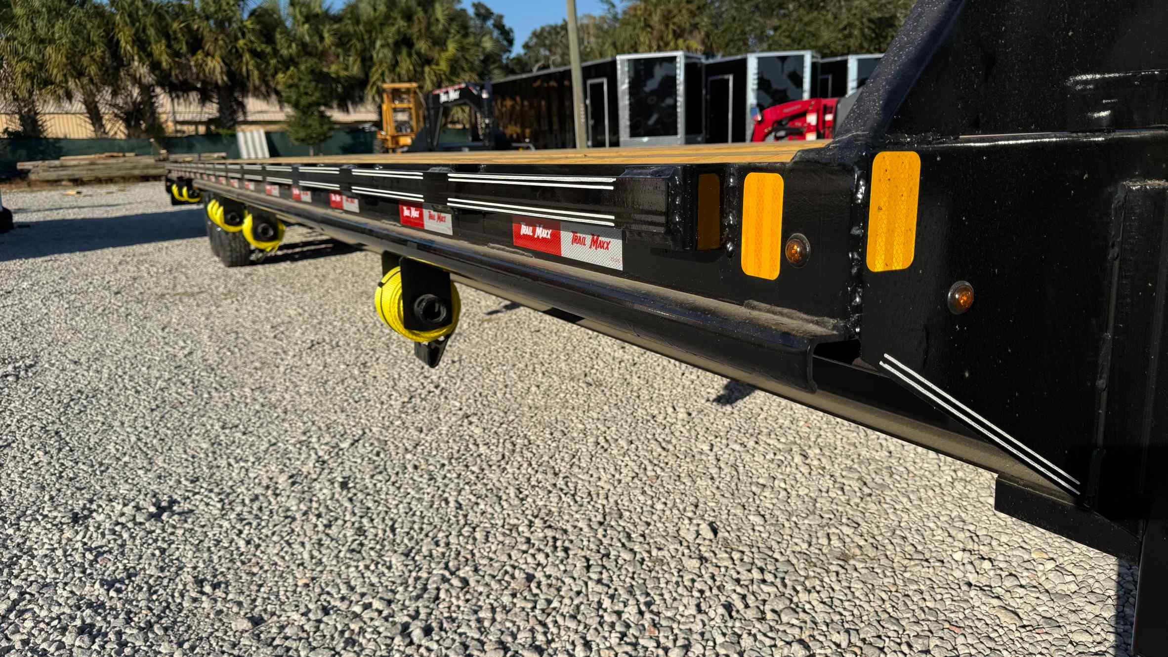 New 8.5×40 TRAILMAXX Flatbed Trailer