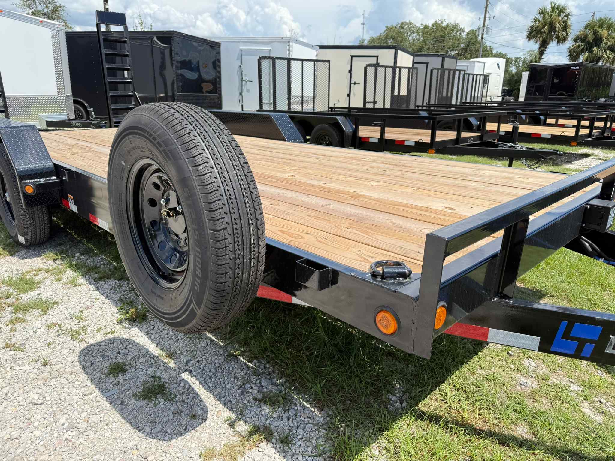 New 7×20 LOAD TRAIL Equipment Trailer