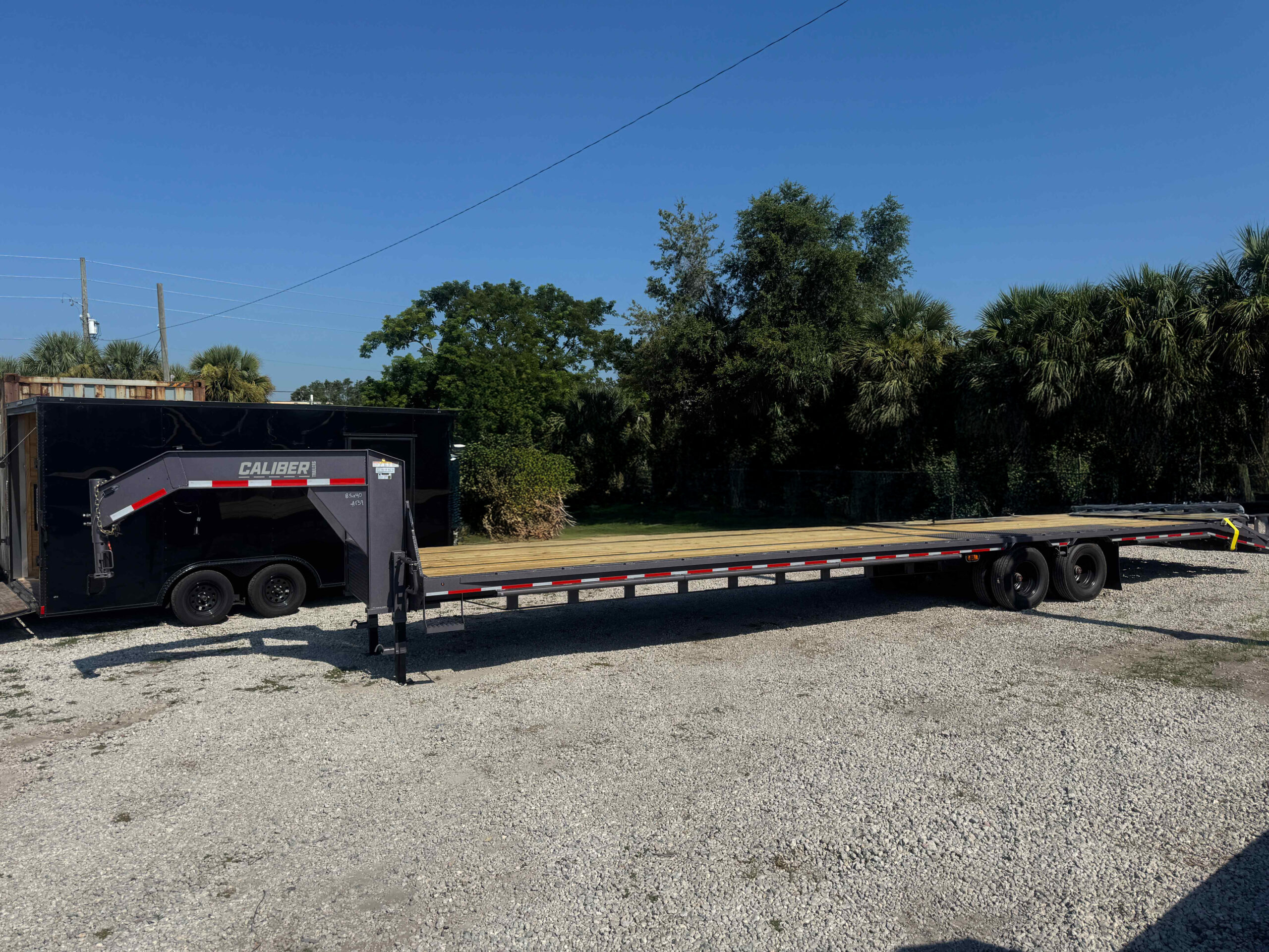 New 8.5×40 CALIBER Flatbed Trailer