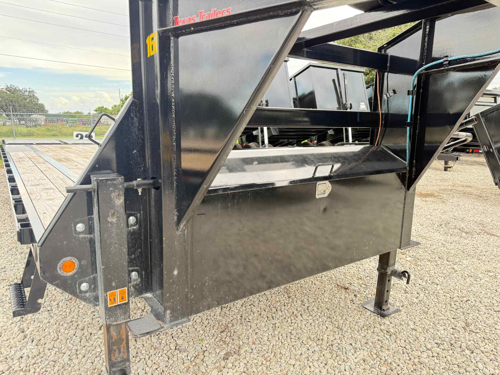 Used 8.5×30 BIG TEX Flatbed Trailer