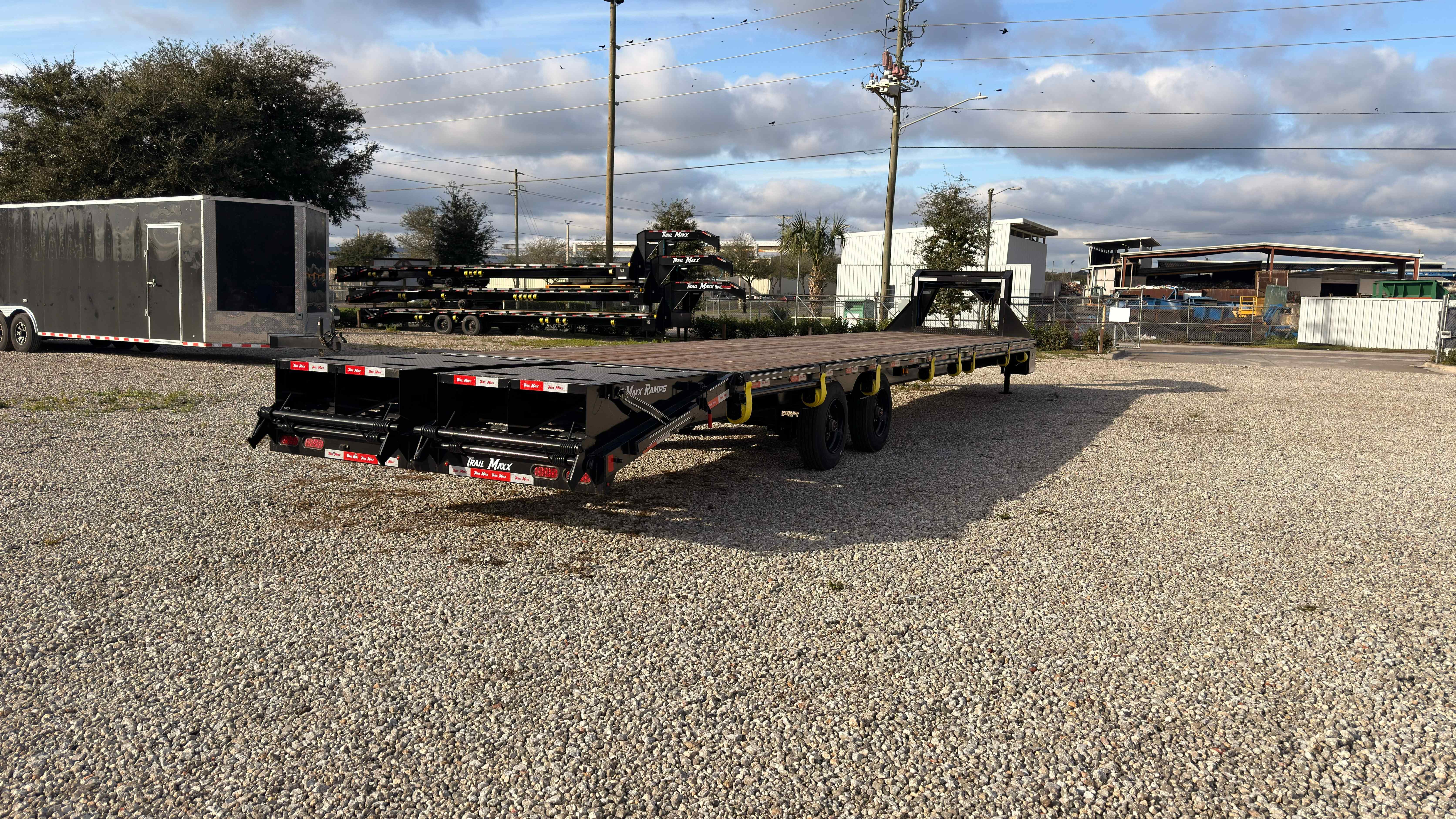 New 8.5×40 TRAILMAXX Flatbed Trailer
