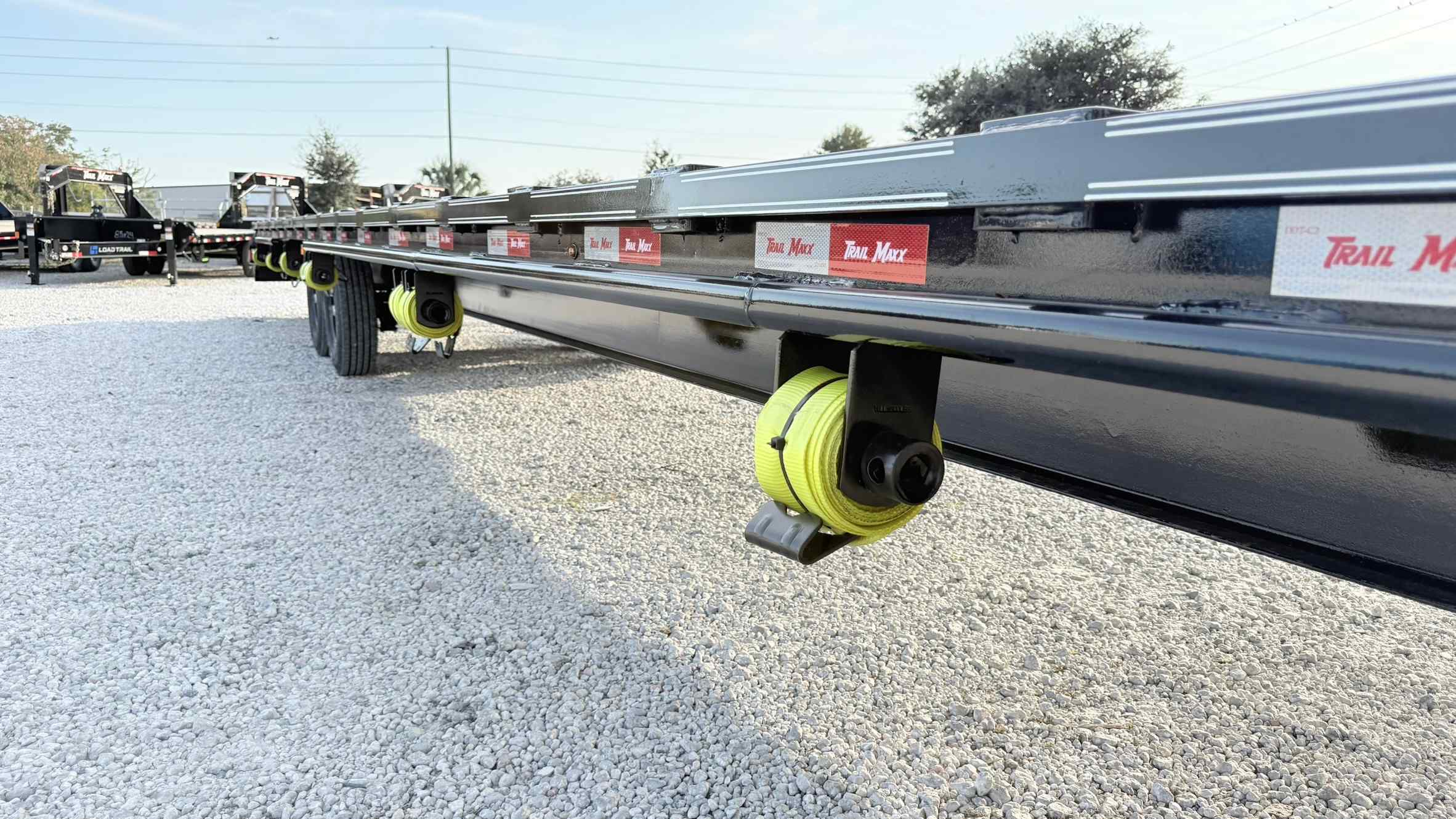 New 8.5×40 TRAILMAXX Flatbed Trailer