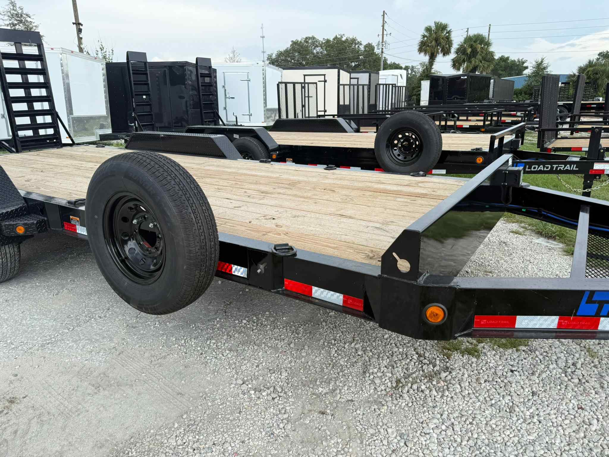 New 7×20 LOAD TRAIL Equipment Trailer