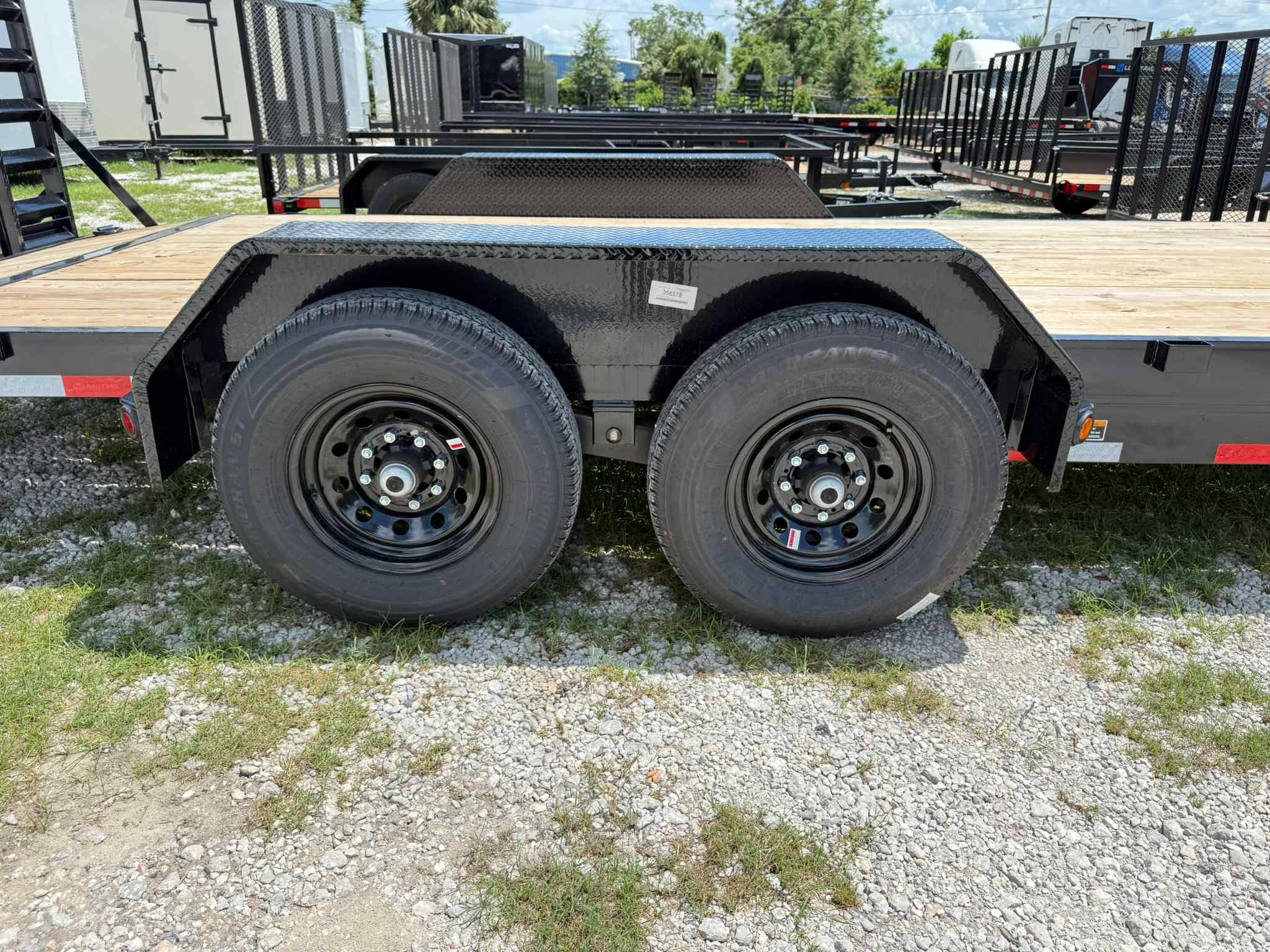 New 7×20 LOAD TRAIL Equipment Trailer
