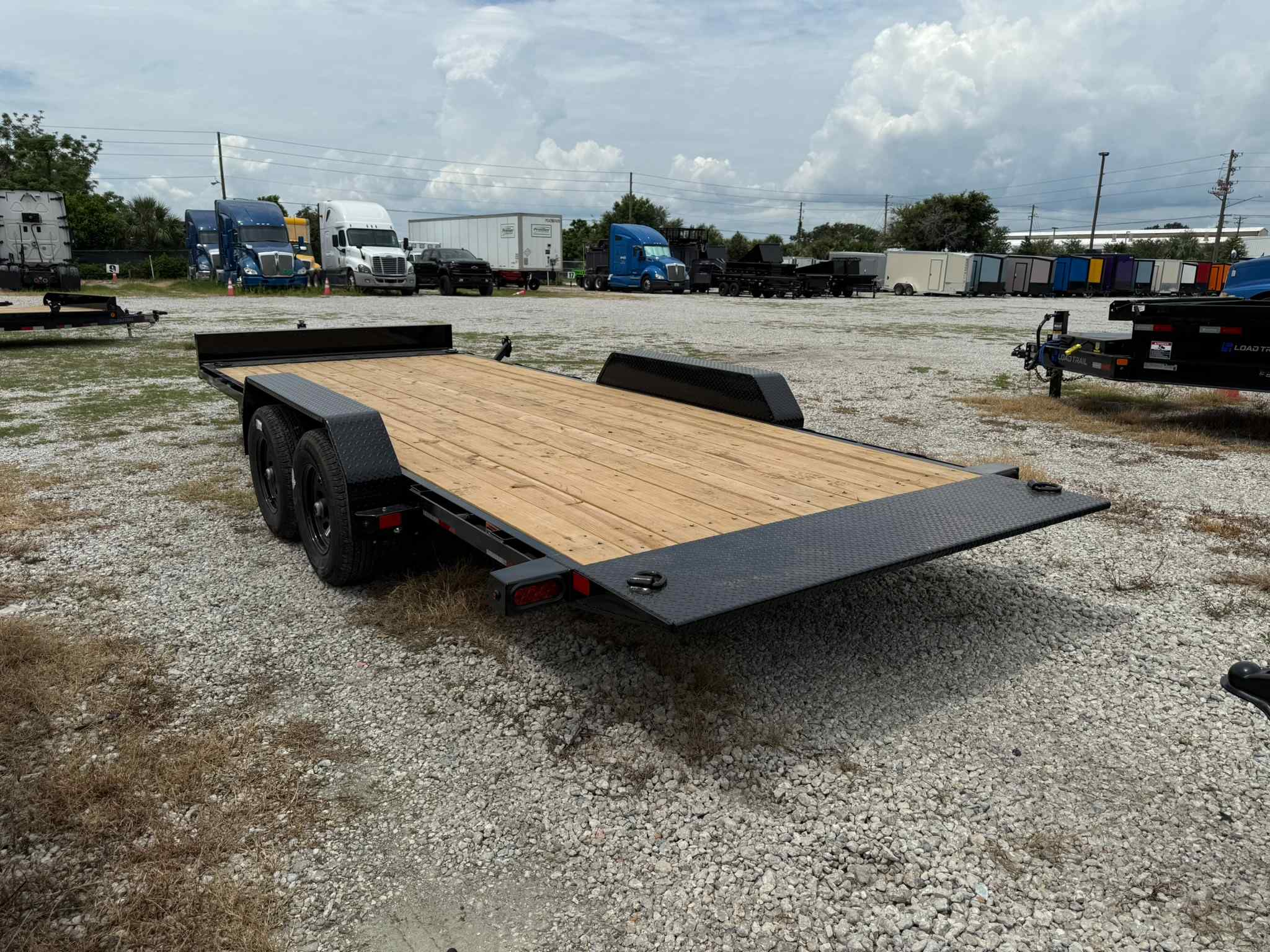 New 7×20 LOAD TRAIL Tilt Trailer