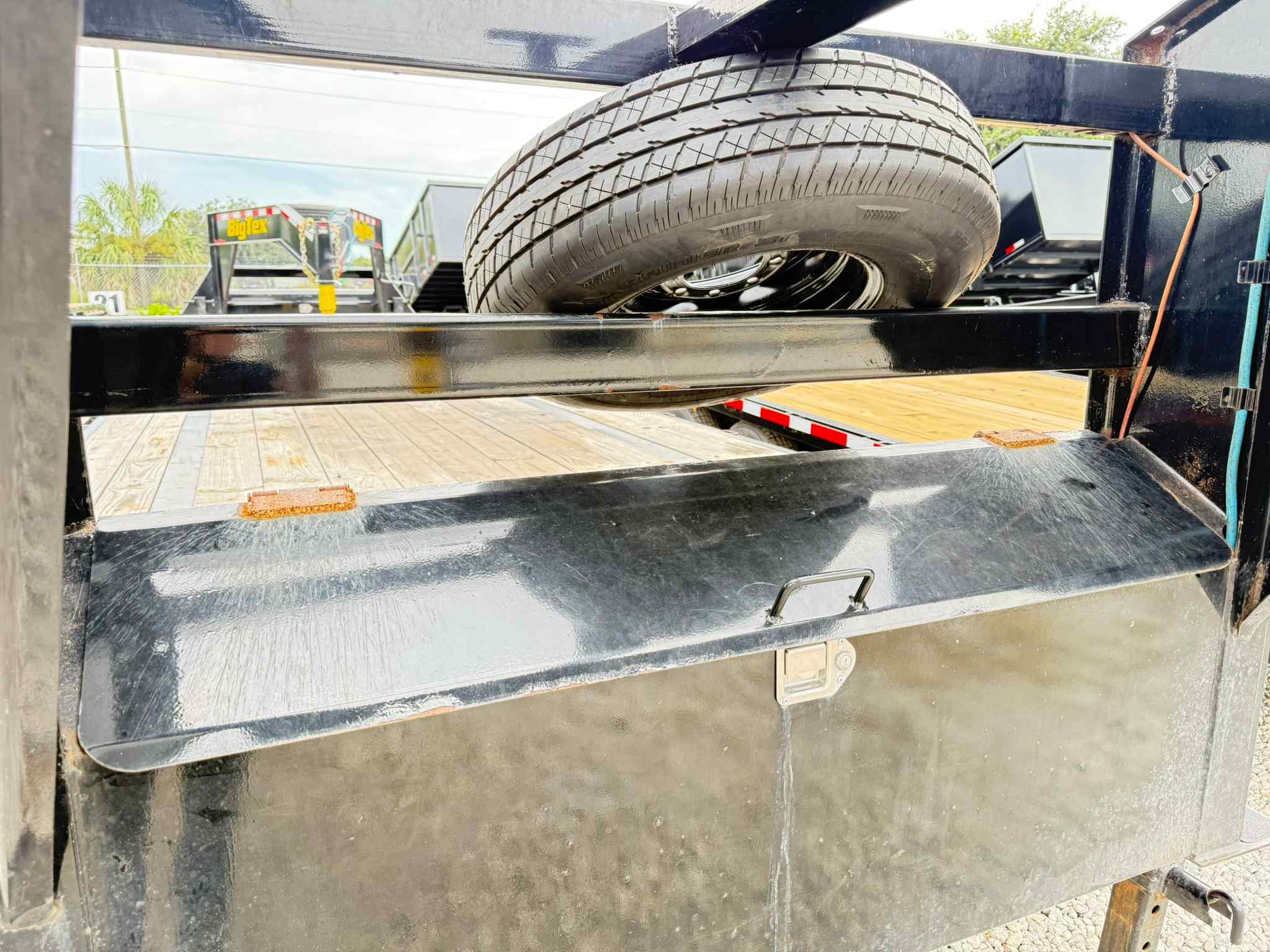 Used 8.5×25 BIG TEX Flatbed Trailer