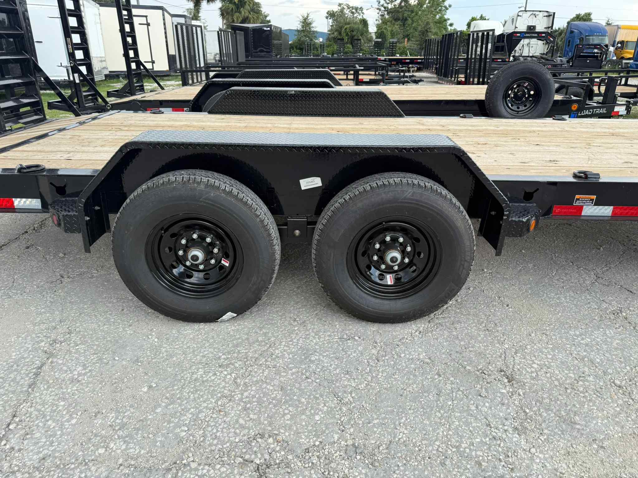 New 7×20 LOAD TRAIL Equipment Trailer
