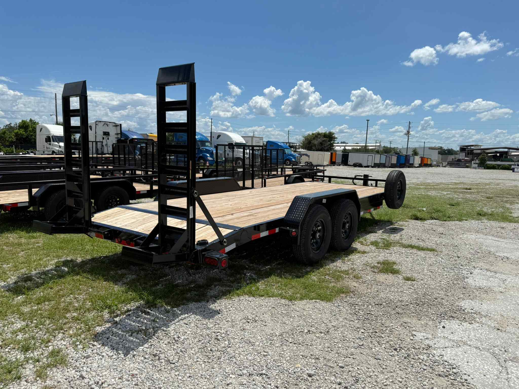 New 7×20 LOAD TRAIL Equipment Trailer