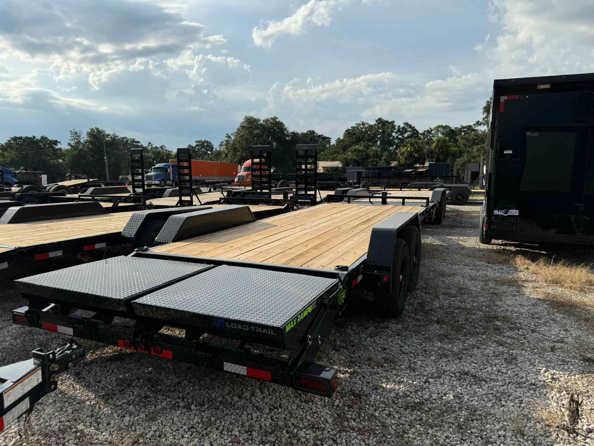 New 7×22 LOAD TRAIL Equipment Trailer