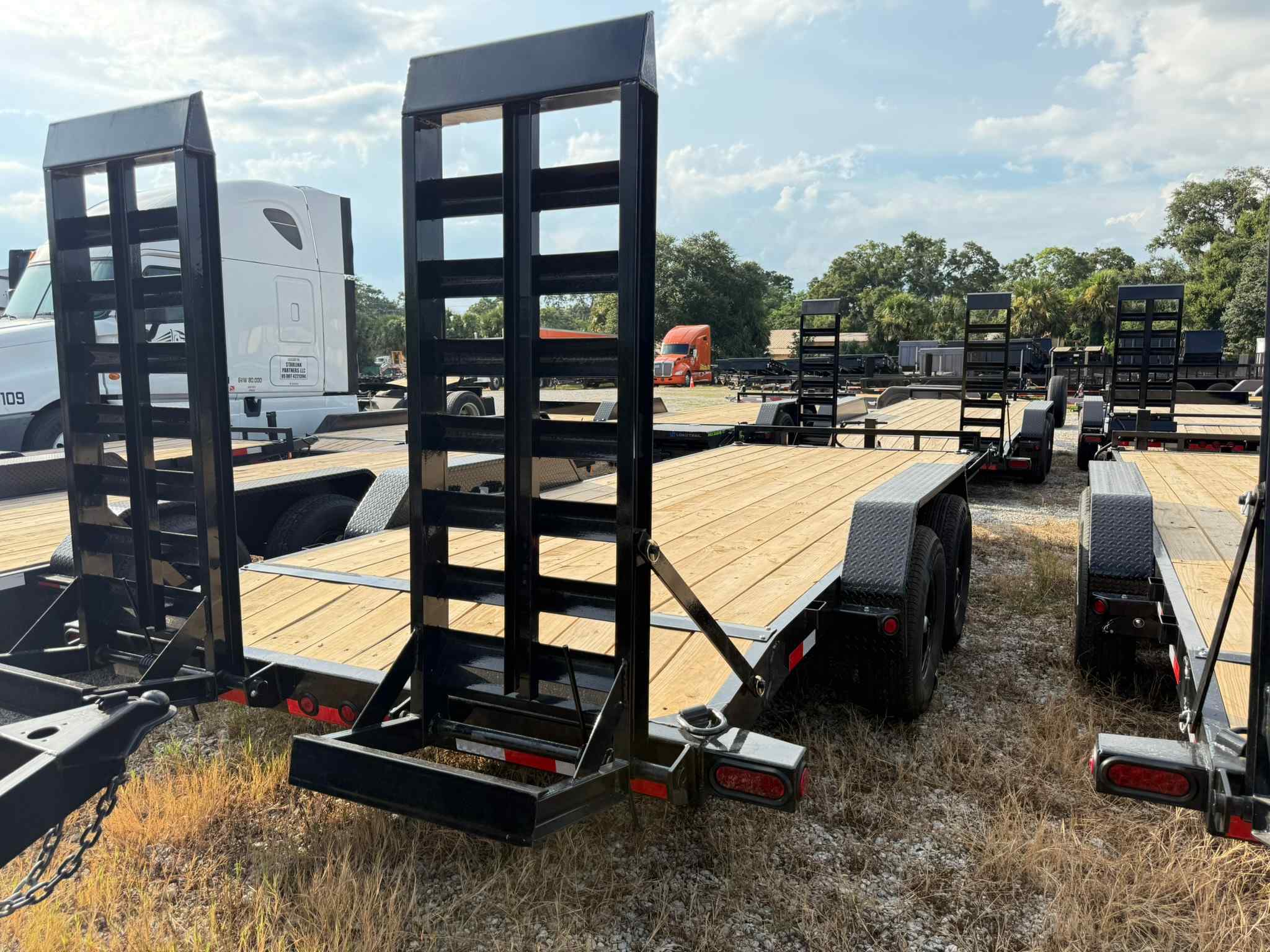 New 7×20 LOAD TRAIL Equipment Trailer