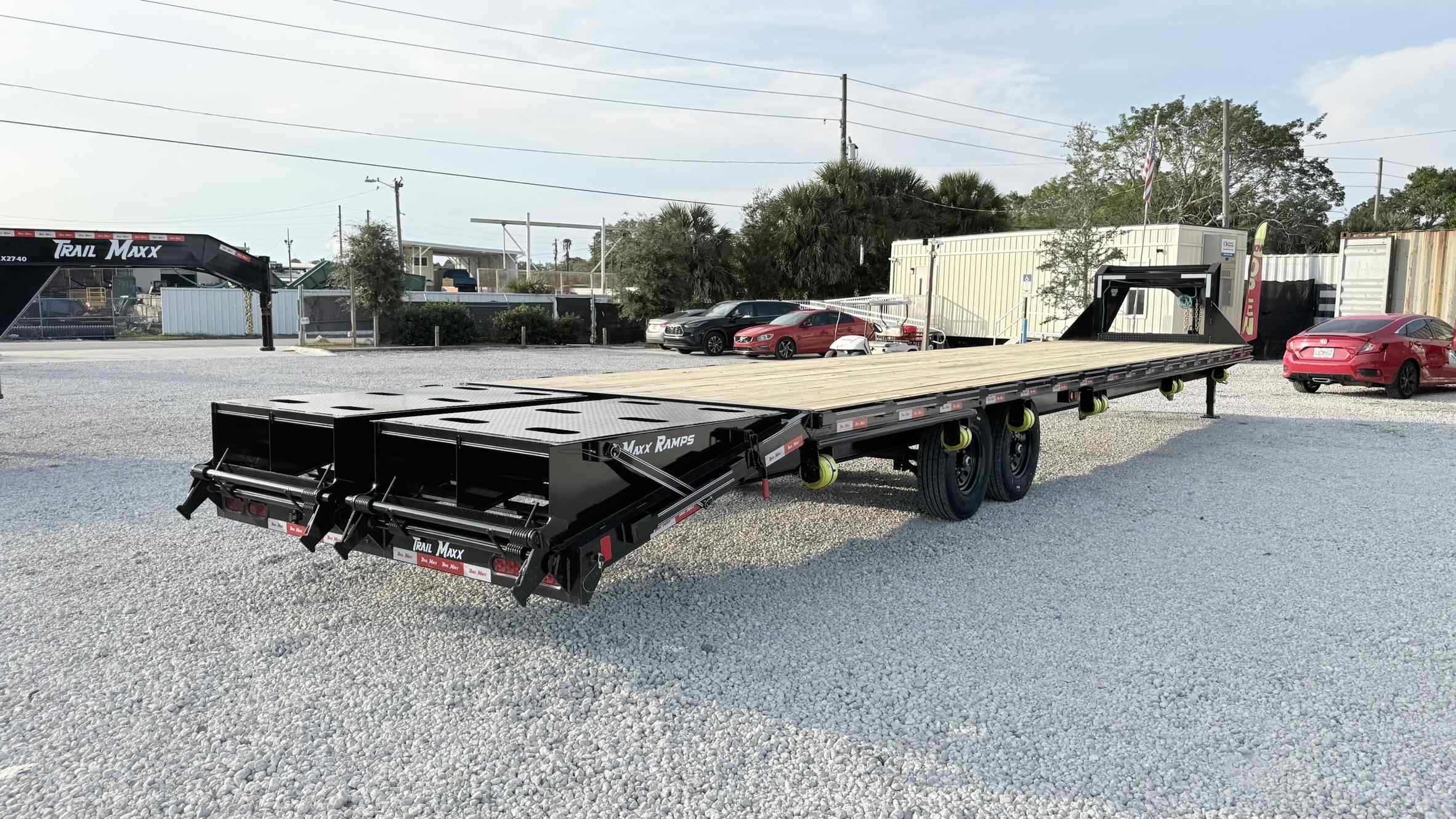 New 8.5×40 TRAILMAXX Flatbed Trailer