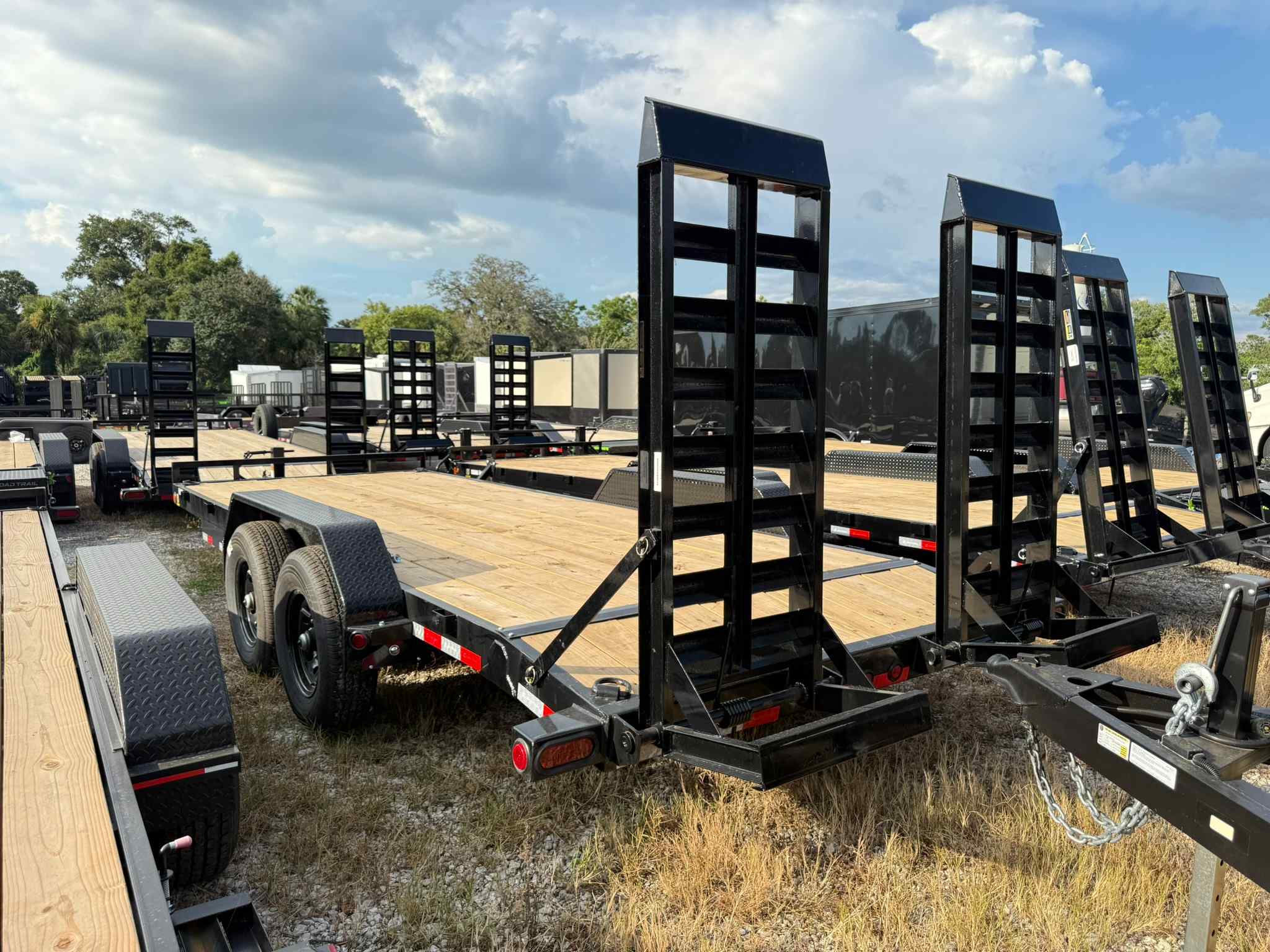 New 7×20 LOAD TRAIL Equipment Trailer