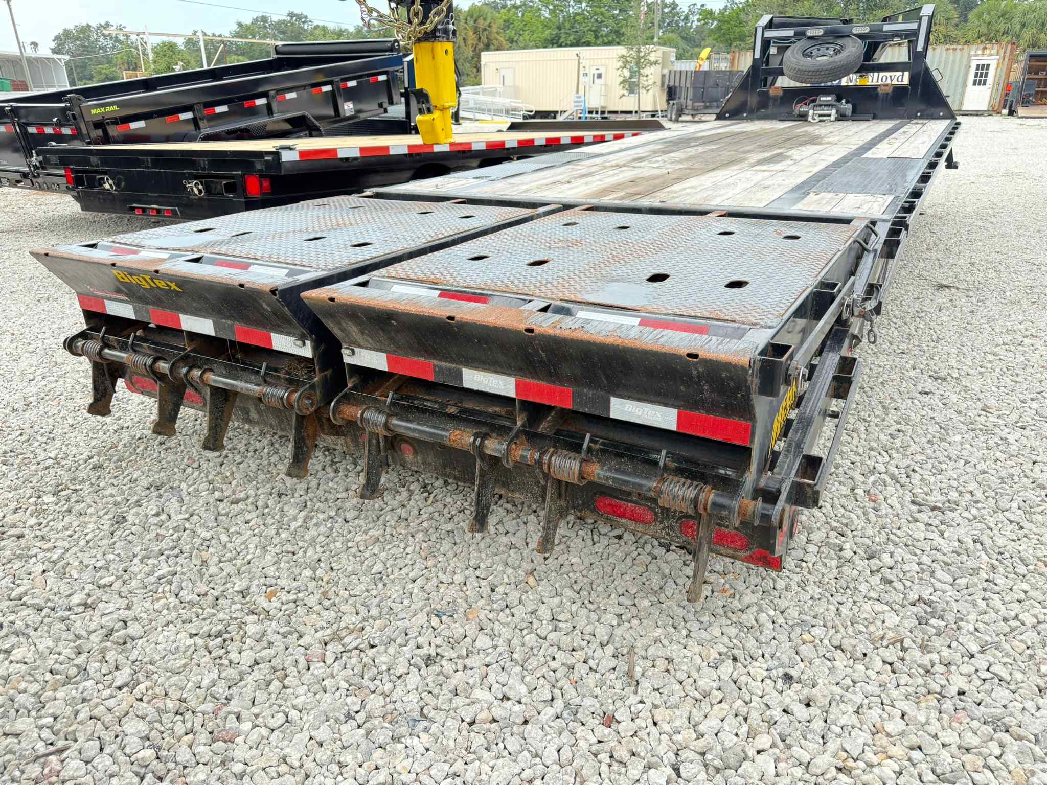 Used 8.5×25 BIG TEX Flatbed Trailer