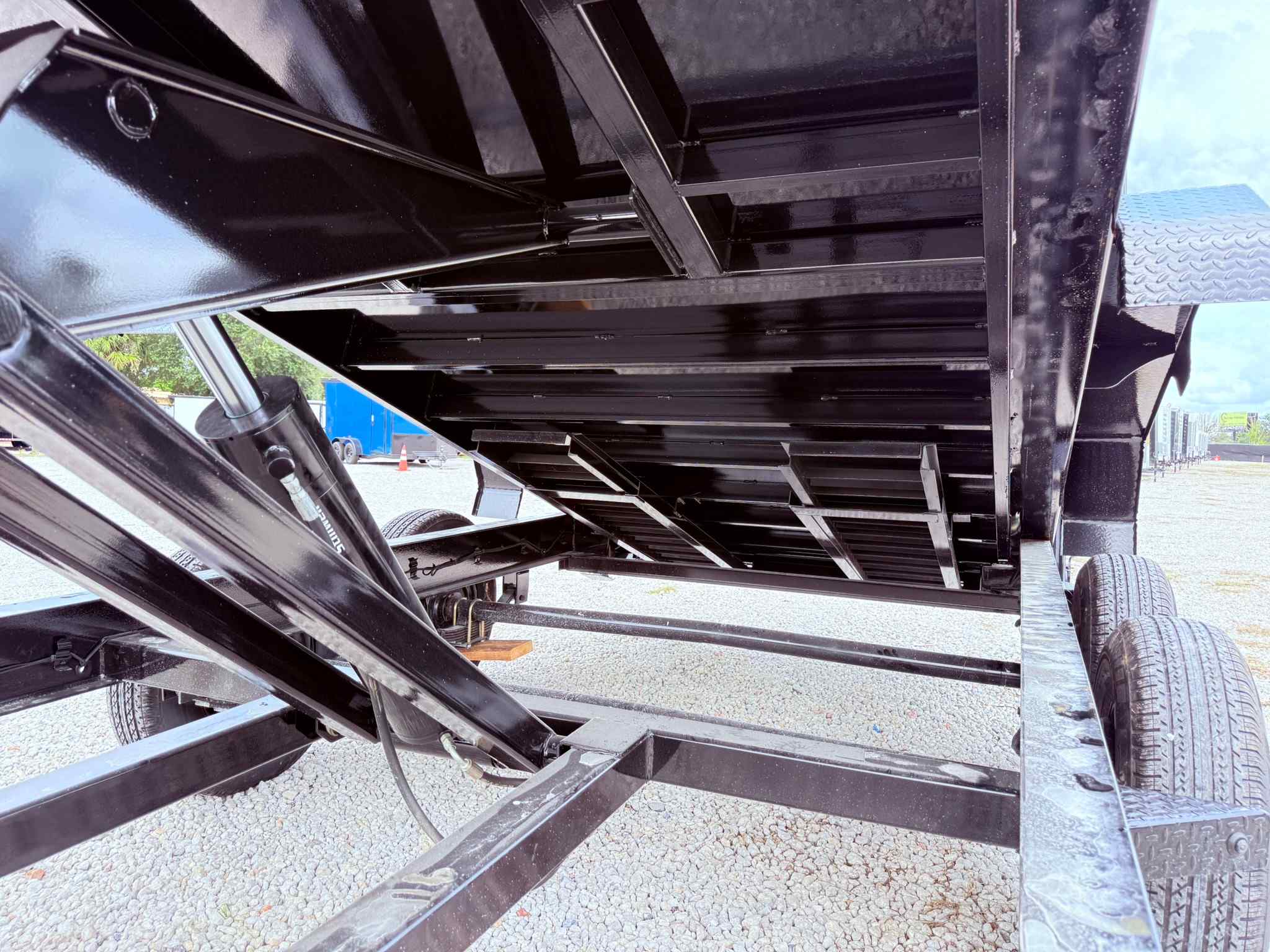 New 7×16 LOAD TRAIL Dump Trailer