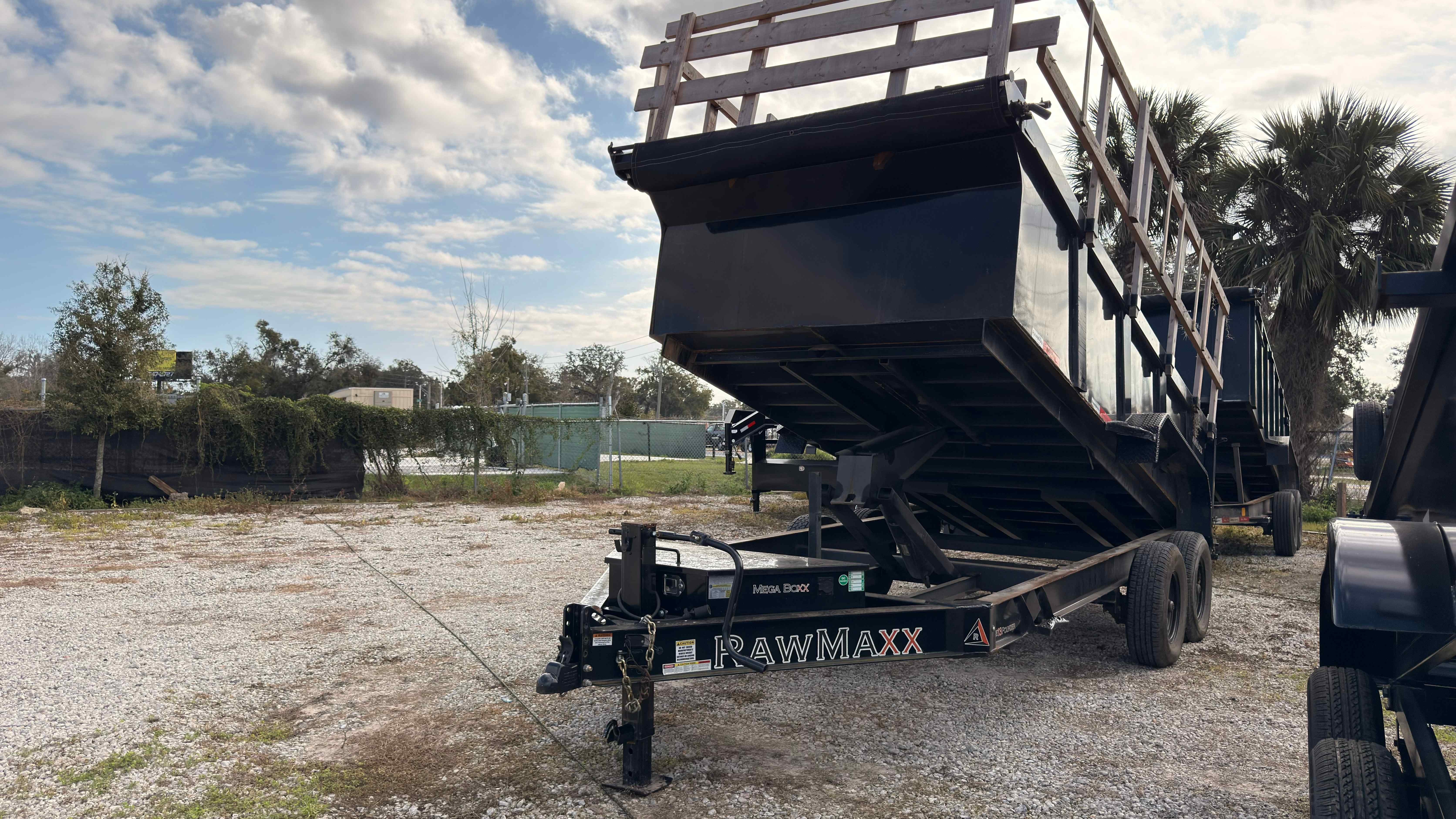 Used 7×16 RAWMAXX Dump Trailer