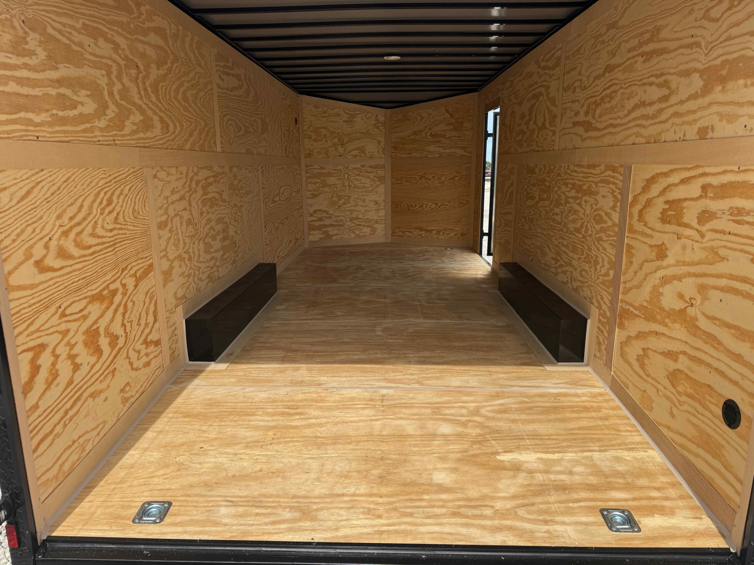 New 8.5×20 CYNERGY CARGO Enclosed Trailer