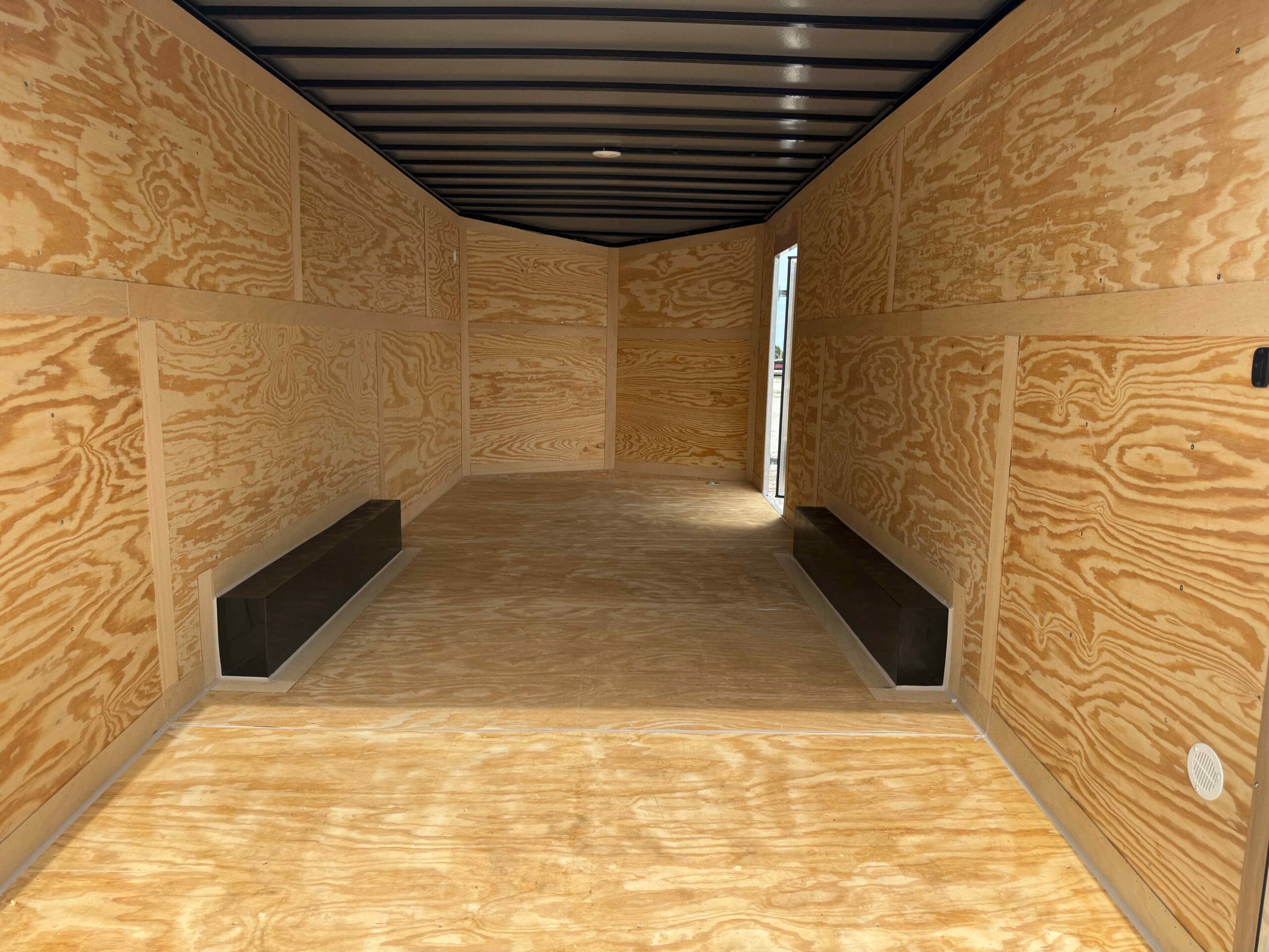 New 8.5×20 CYNERGY CARGO Enclosed Trailer